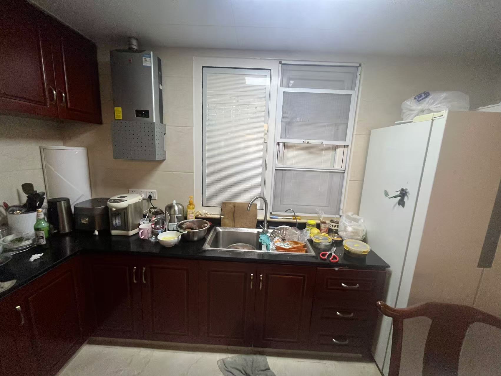 莲花苑 3室2厅1卫 145.00m&sup2;