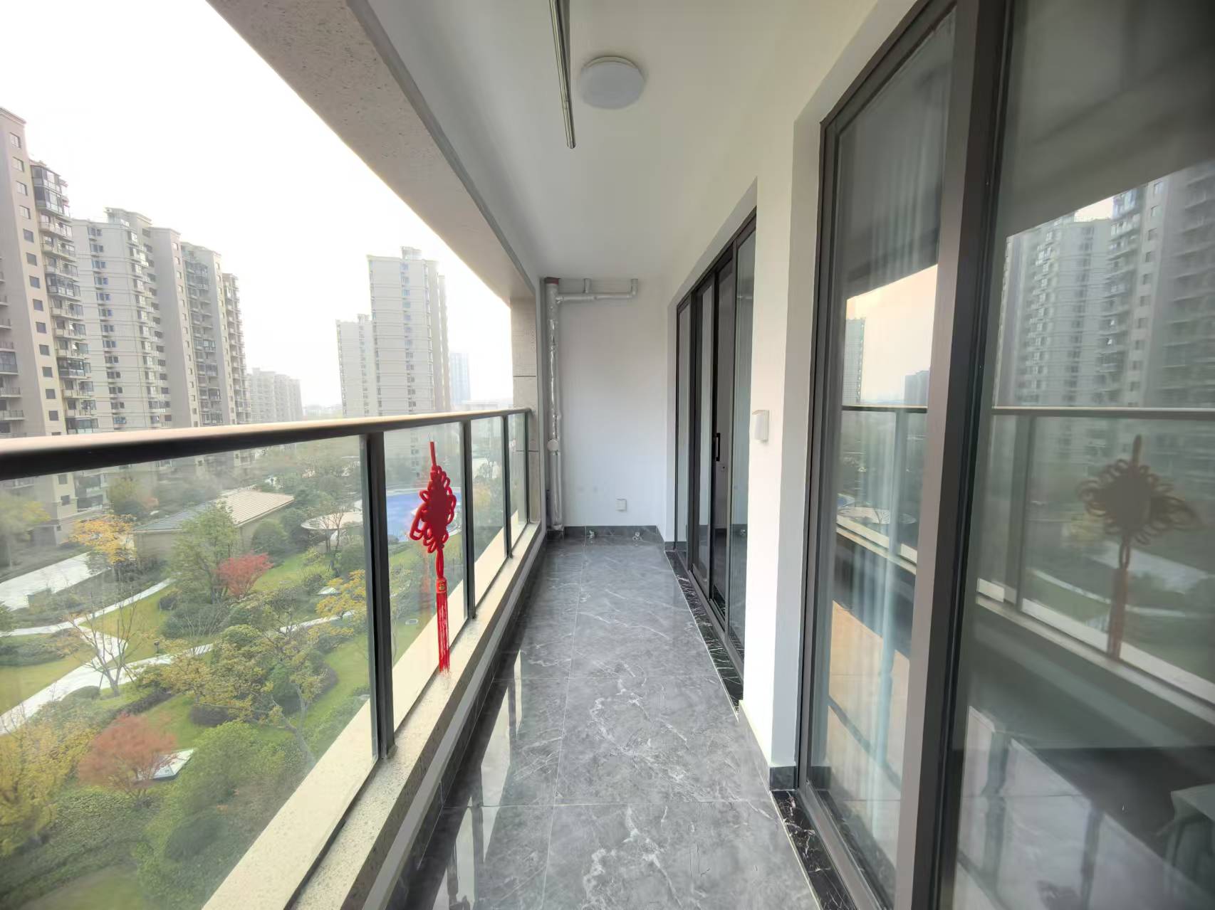 湖悦云境 3室2厅1卫 101m&sup2;