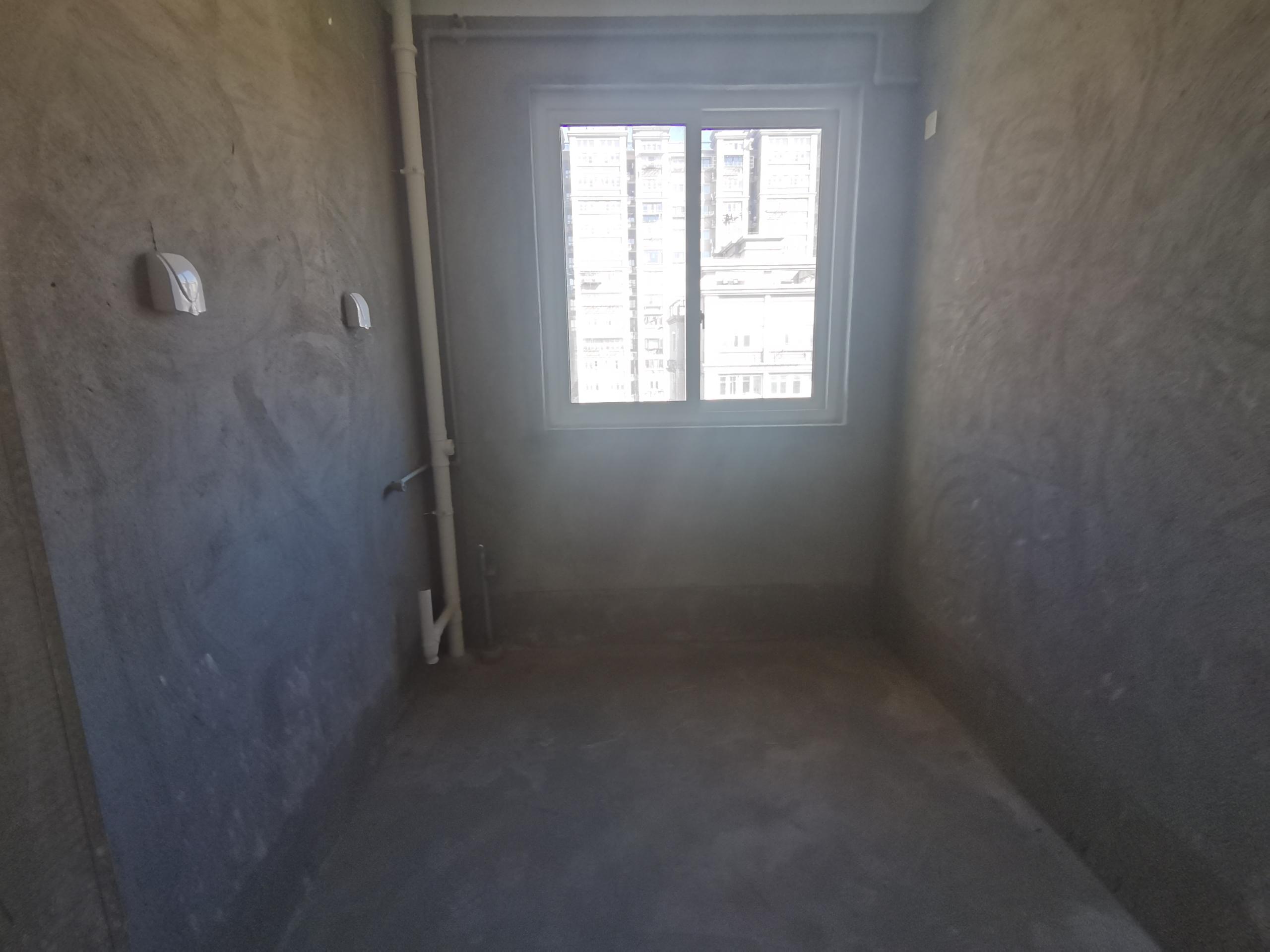 金韵华庭 1室1厅1卫 63m²