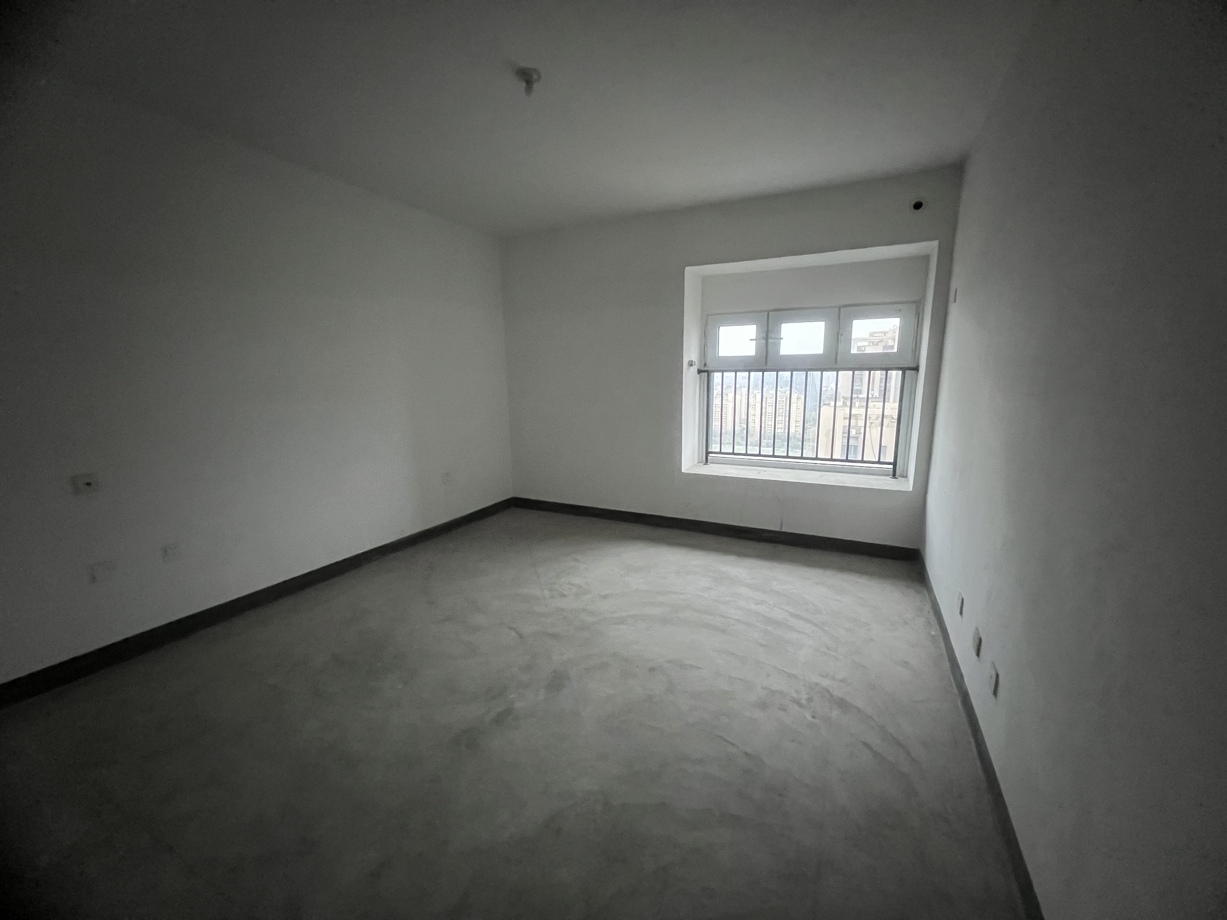 南山国际社区 4室2厅2卫 160m&sup2;