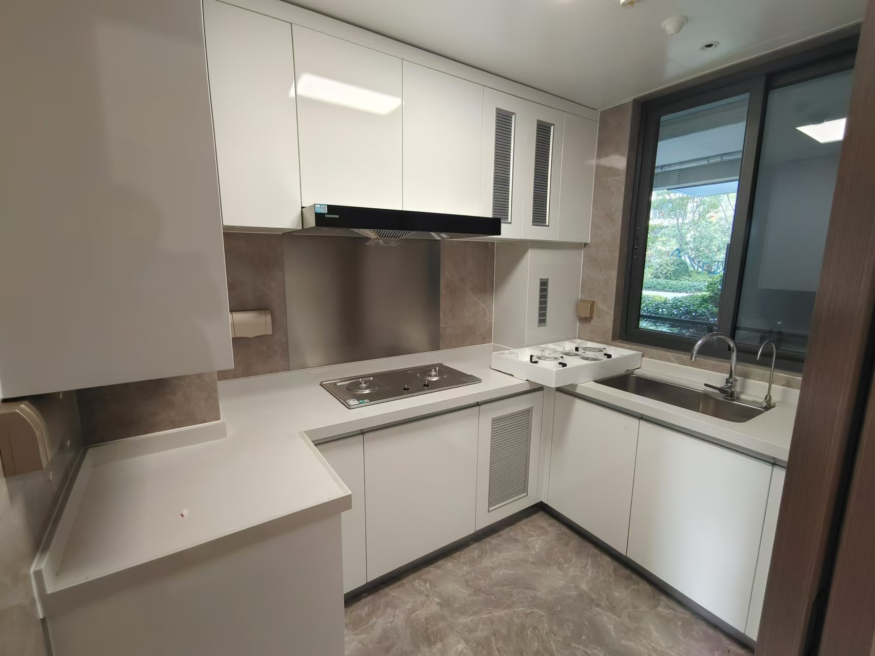 北纬31度 3室2厅1卫 96.86m&sup2;