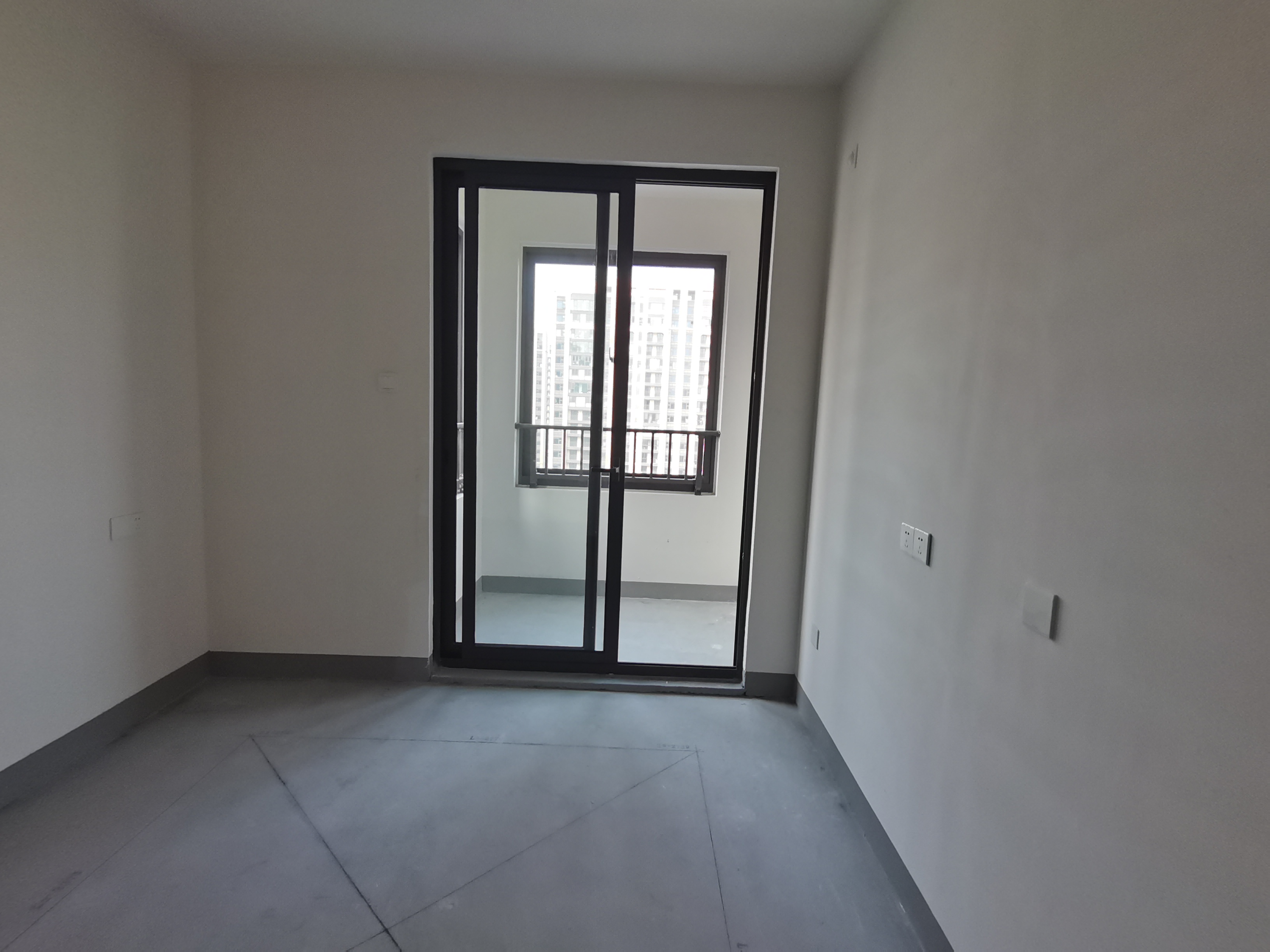 建发御珑湾 4室2厅2卫 131m&sup2;
