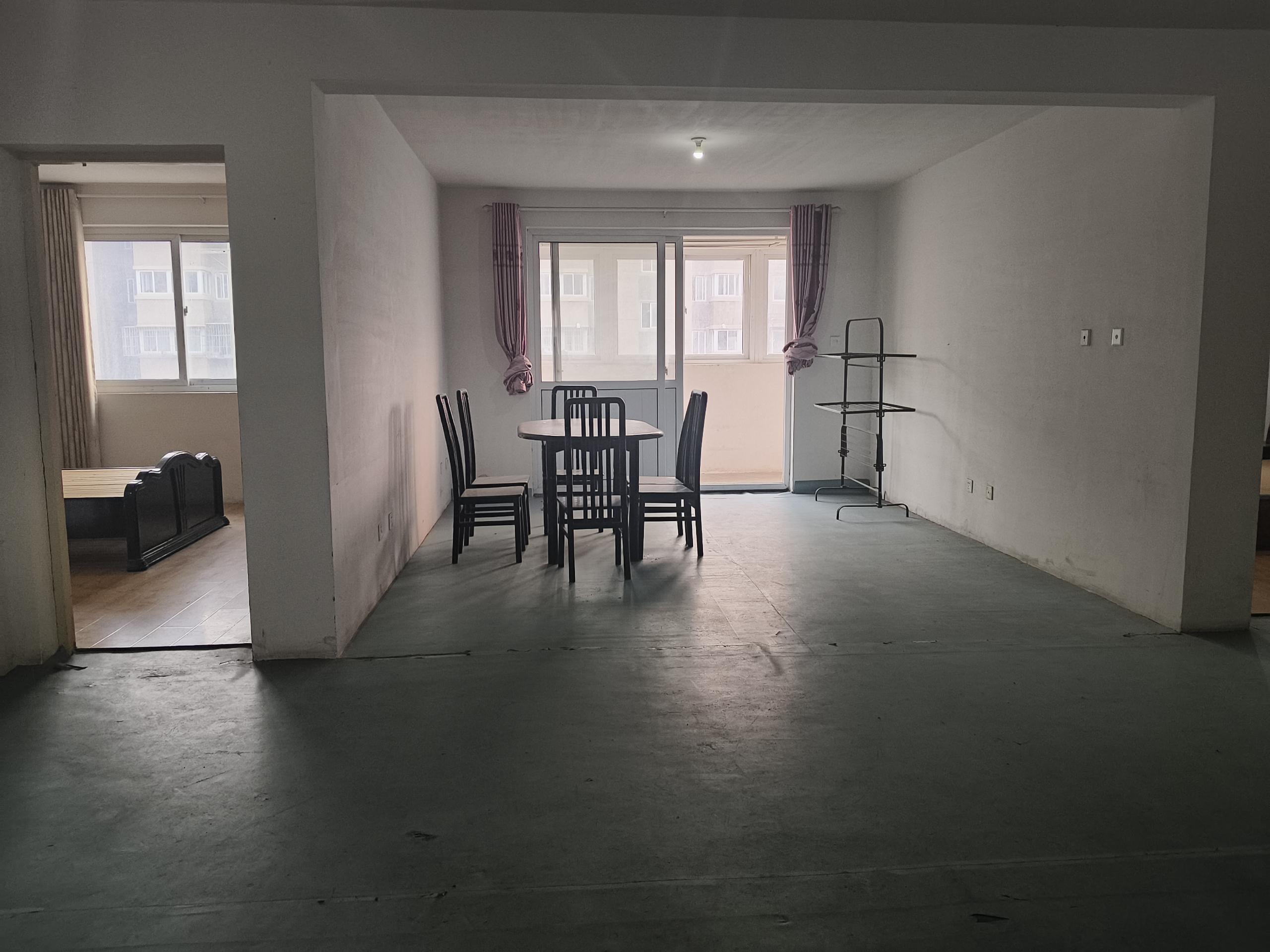 兴和家园 3室2厅1卫 140m&sup2;