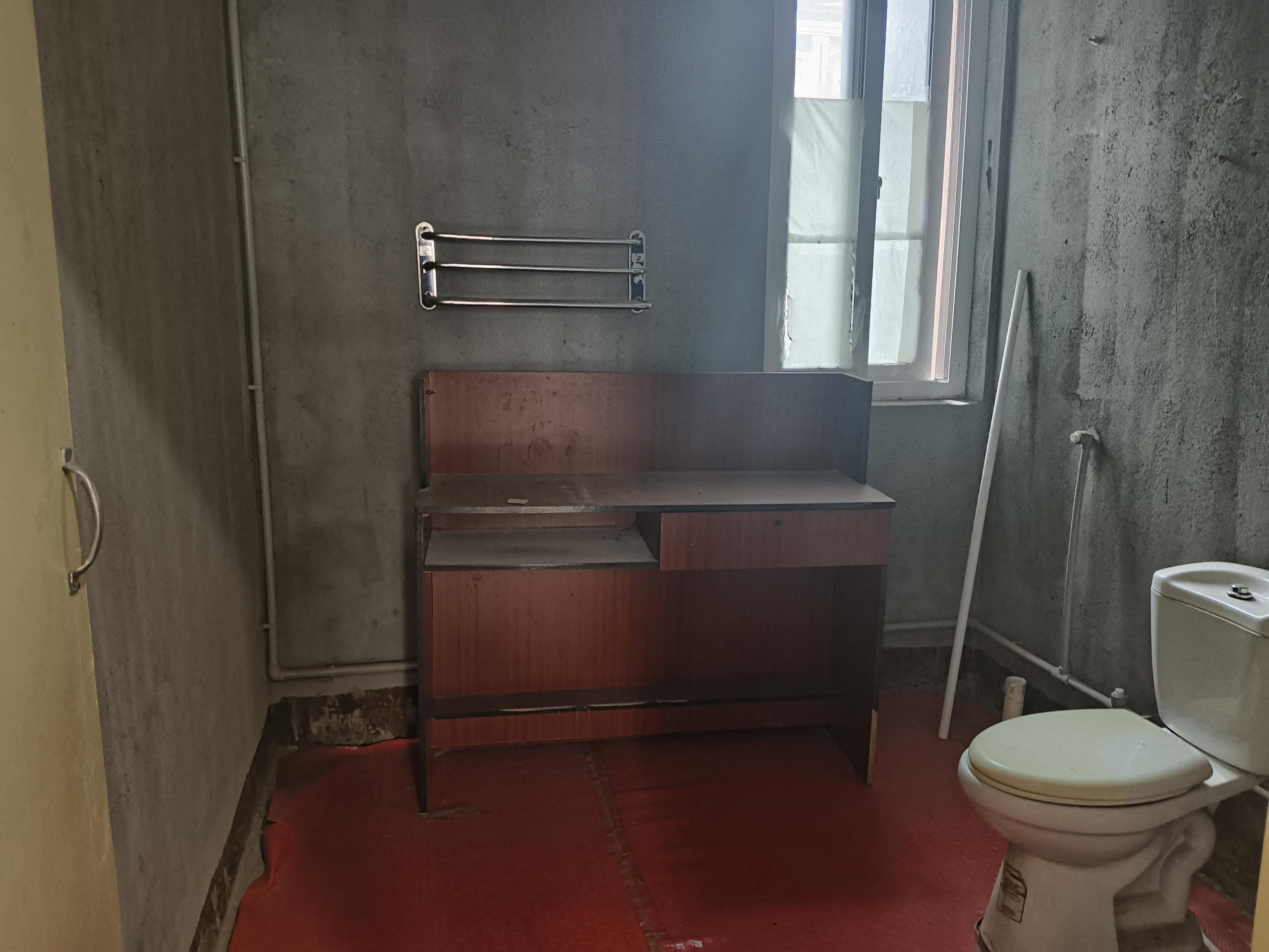 兴和家园 3室2厅1卫 140m&sup2;