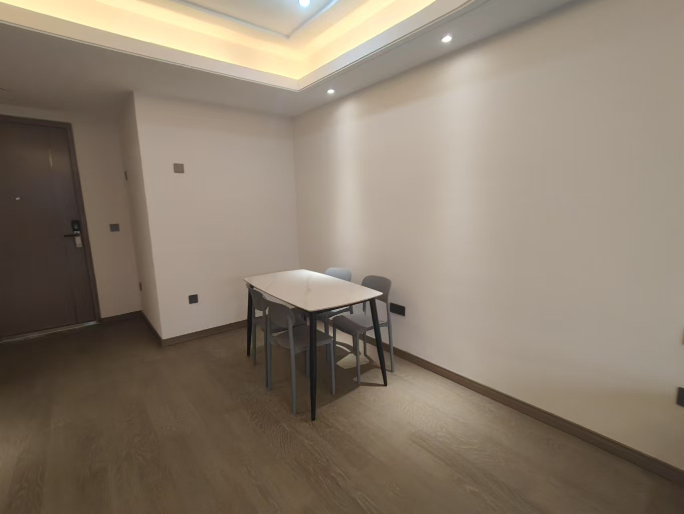 万科未来之光 3室2厅1卫 100m&sup2;
