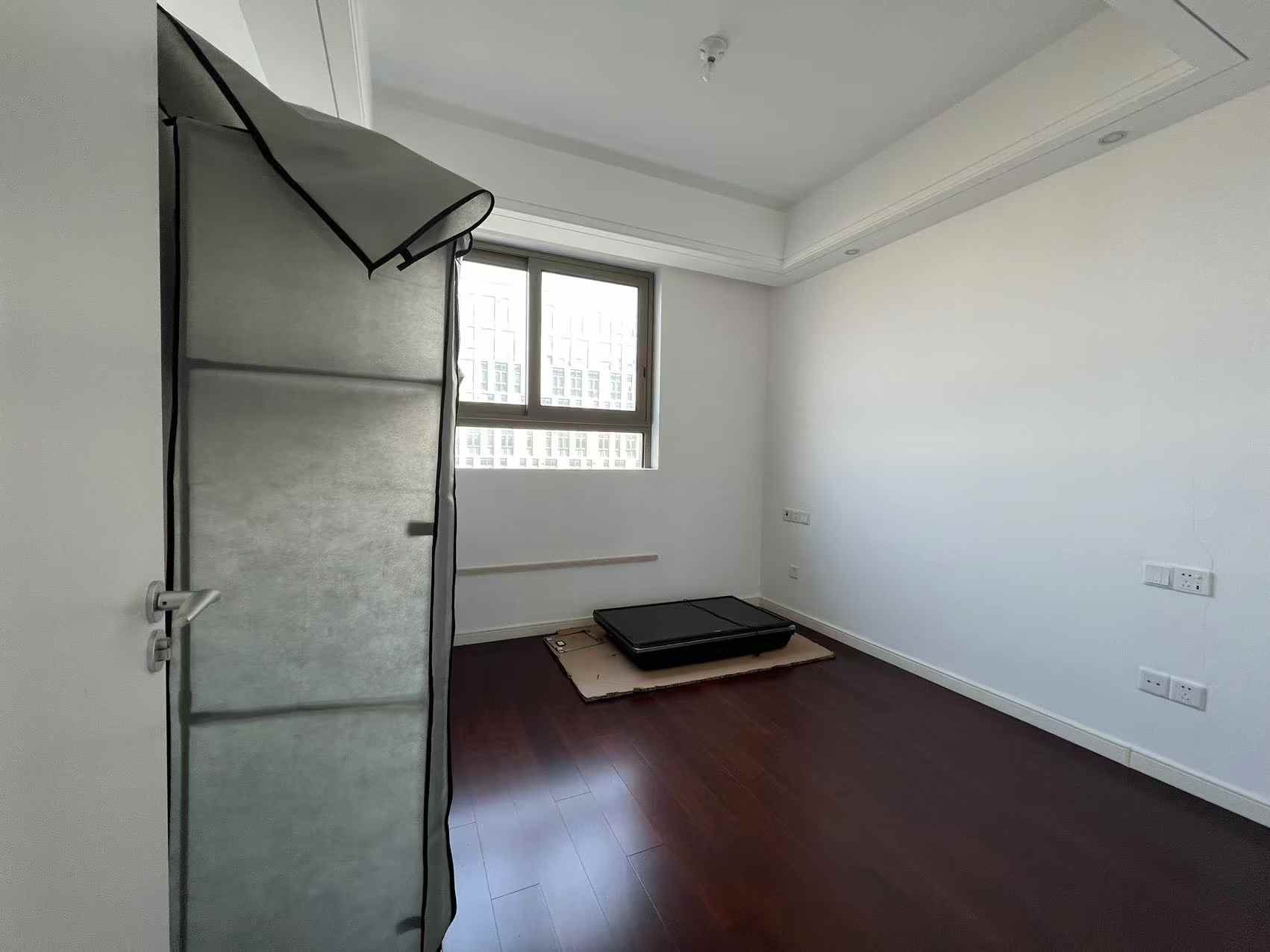 九玺台 3室2厅2卫 143.11m&sup2;