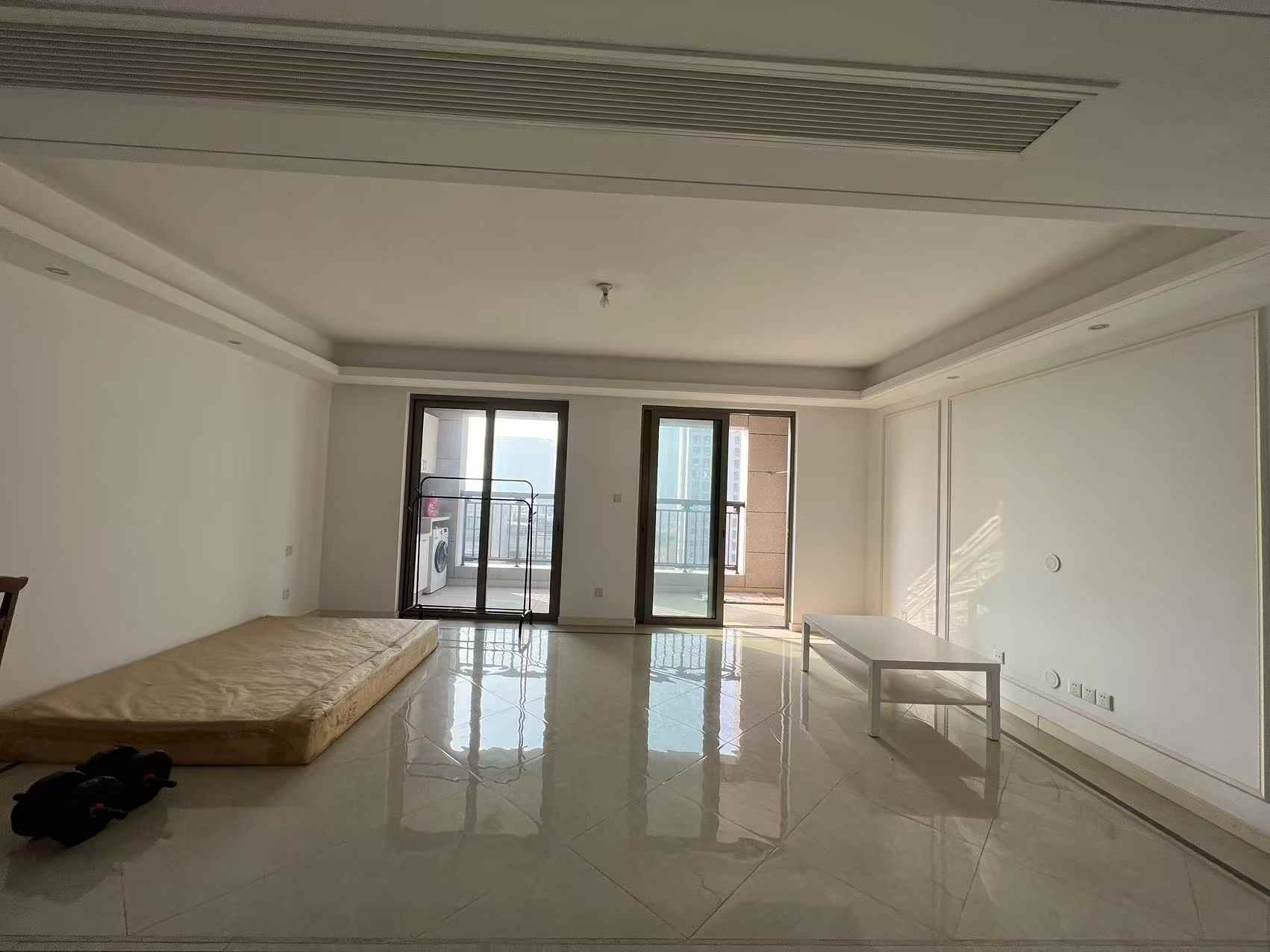 九玺台 3室2厅2卫 143.11m&sup2;