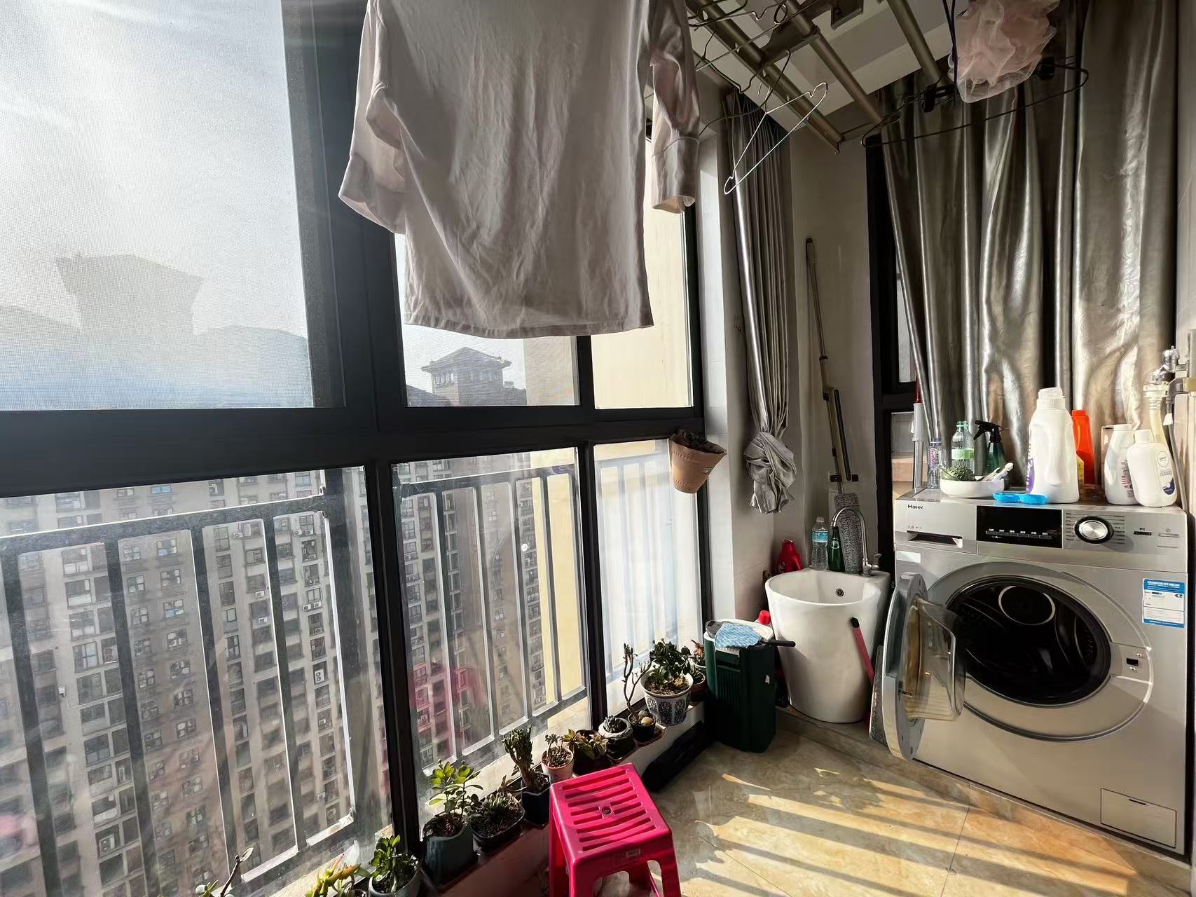 华强城一期 3室2厅1卫 117m&sup2;