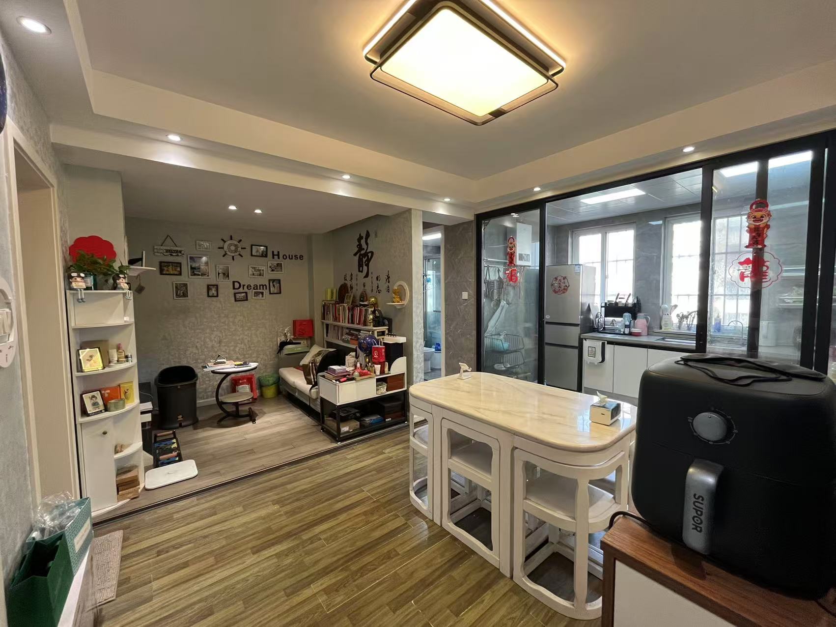 桃坞路服饰城 3室1厅1卫 76.62m²