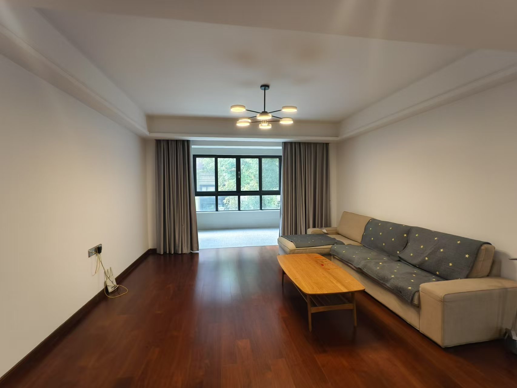 万科城市之光 3室2厅2卫 120m&sup2;