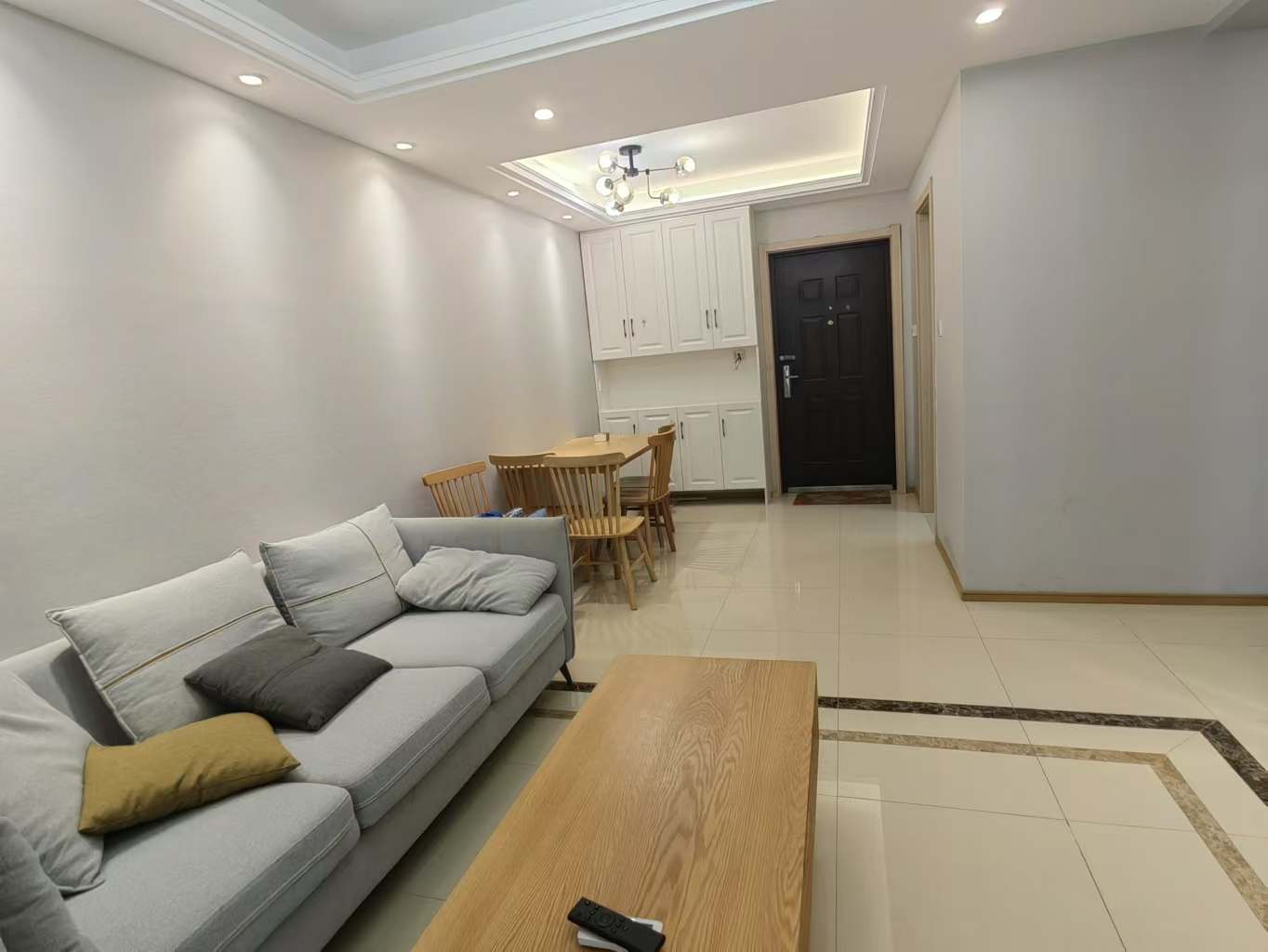 云樾东方 3室2厅1卫 95m&sup2;