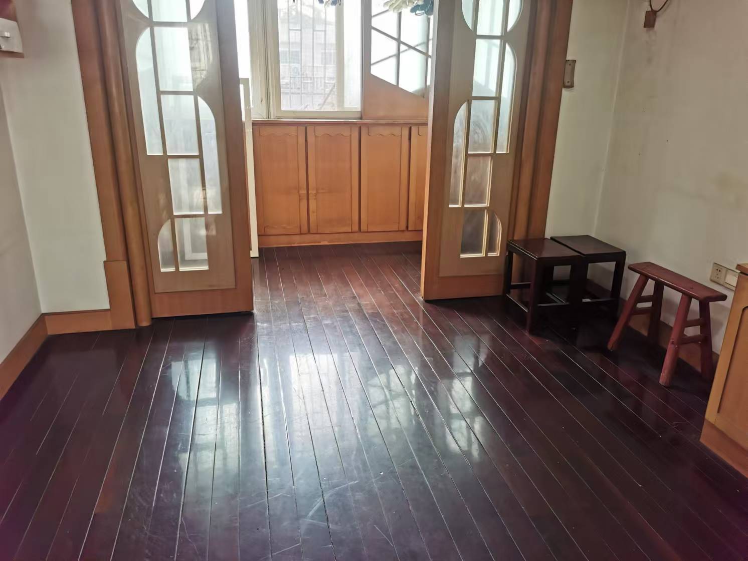 南园路18号大院 4室2厅2卫 161.98m&sup2;
