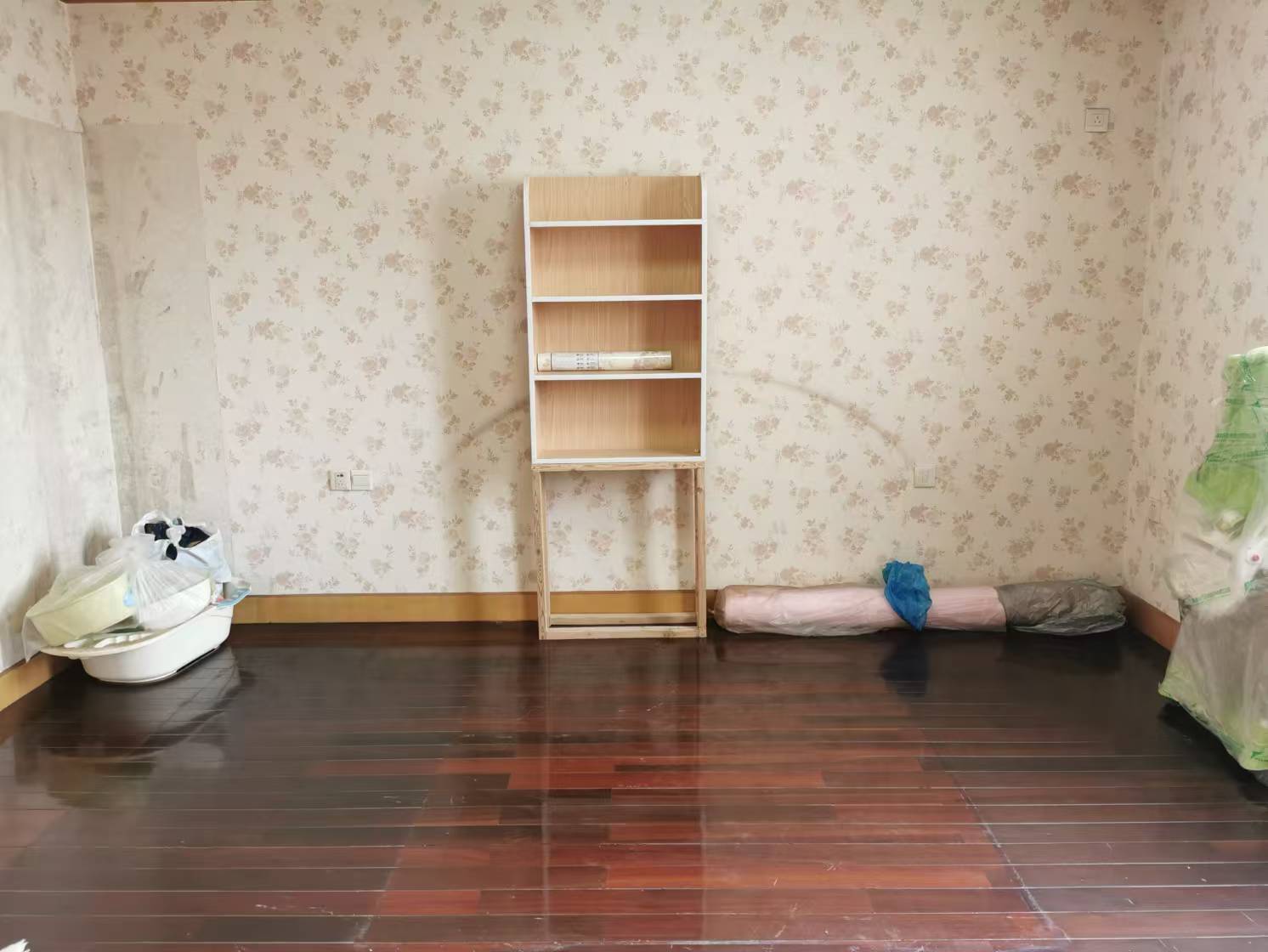 南园路18号大院 4室2厅2卫 161.98m&sup2;