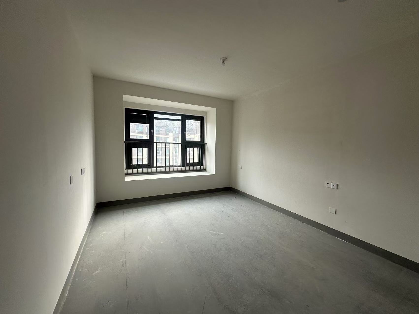 建发御珑湾 4室2厅2卫 131m&sup2;
