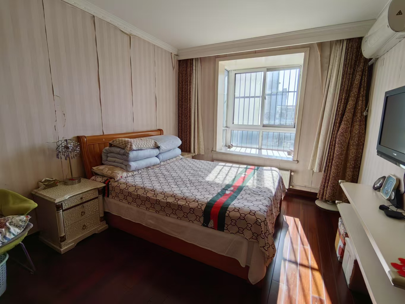 盛和永兴花苑 4室3厅2卫 182.00m&sup2;