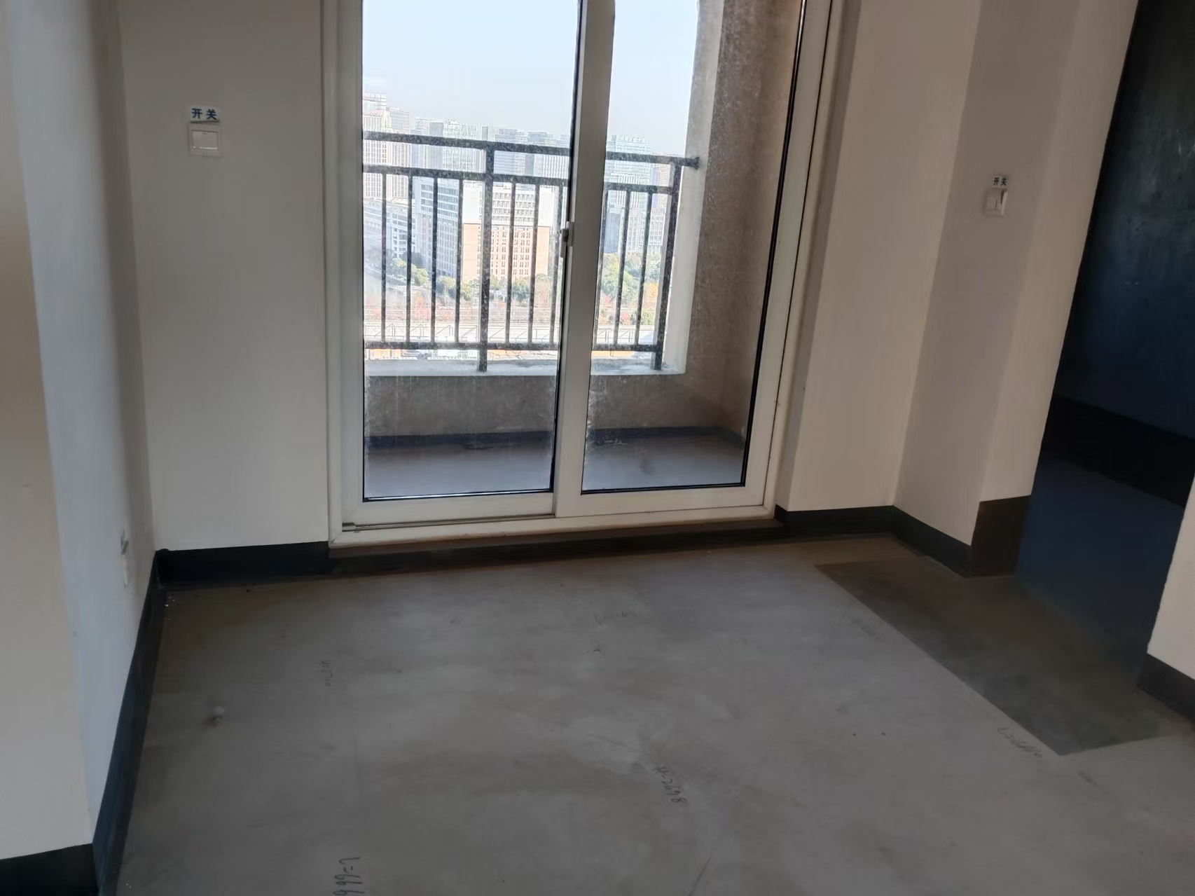 世茂新界 3室2厅2卫 123m²