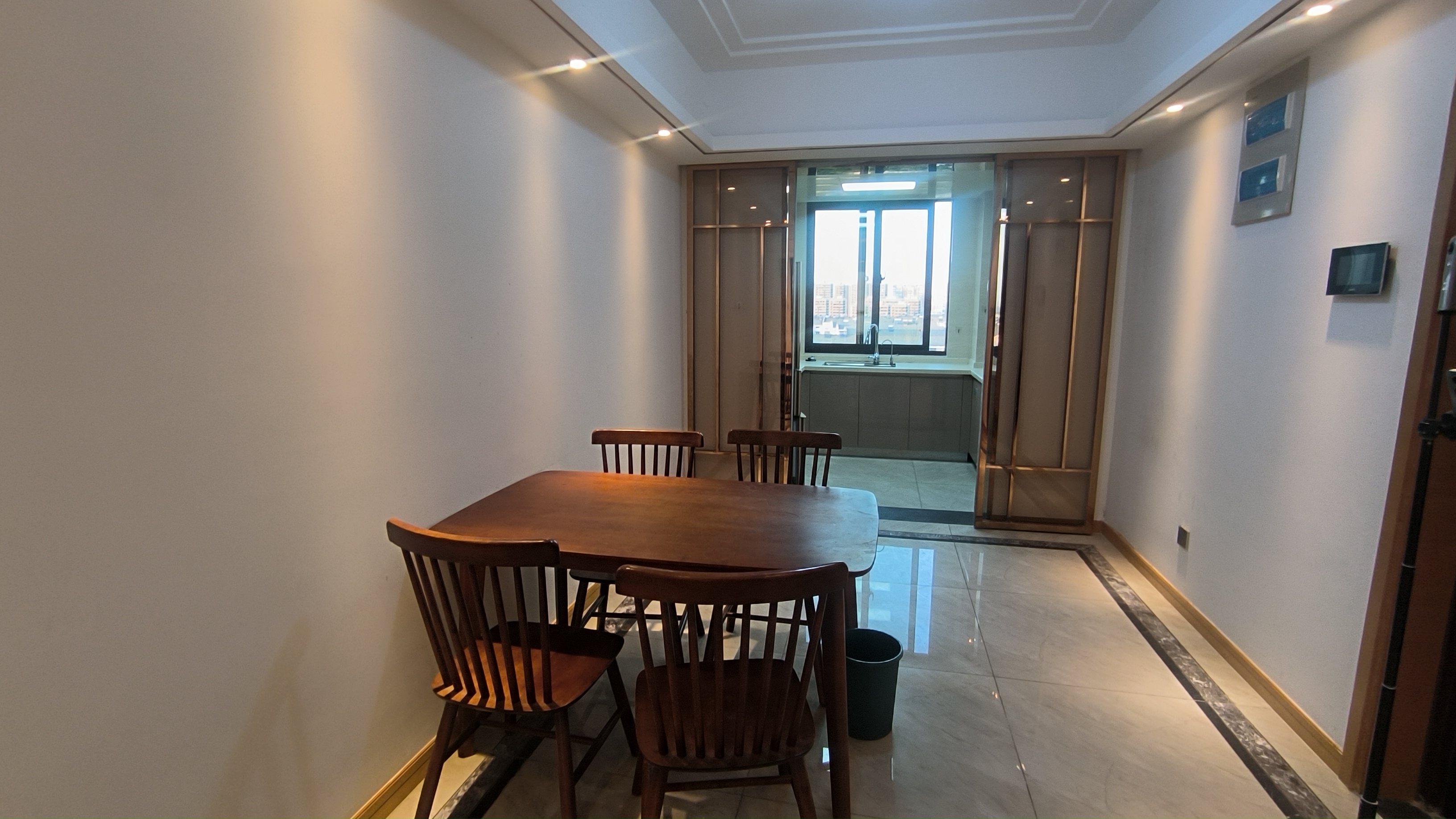 中南世纪花城三期 4室2厅2卫 139.49m&sup2;