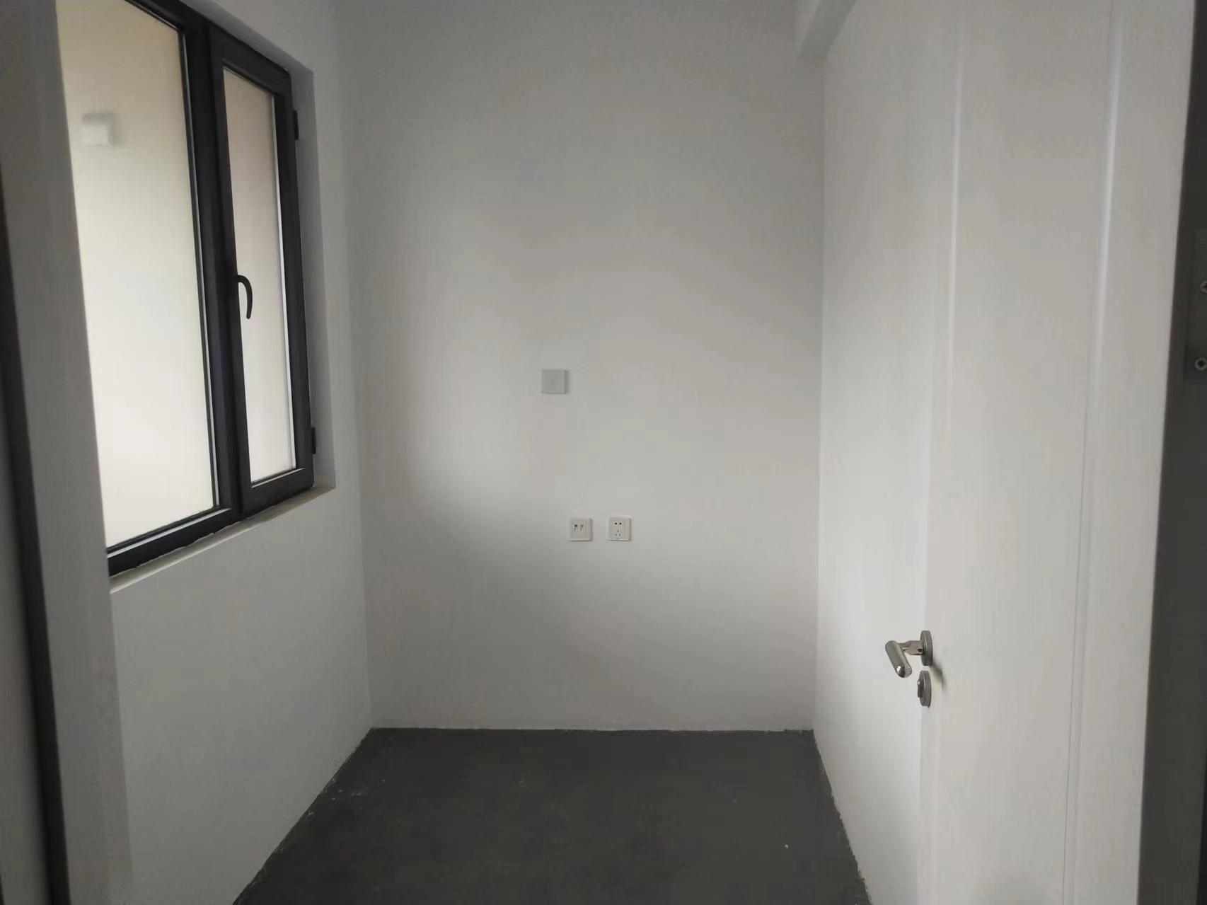 红星天铂 4室2厅2卫 128.49m&sup2;