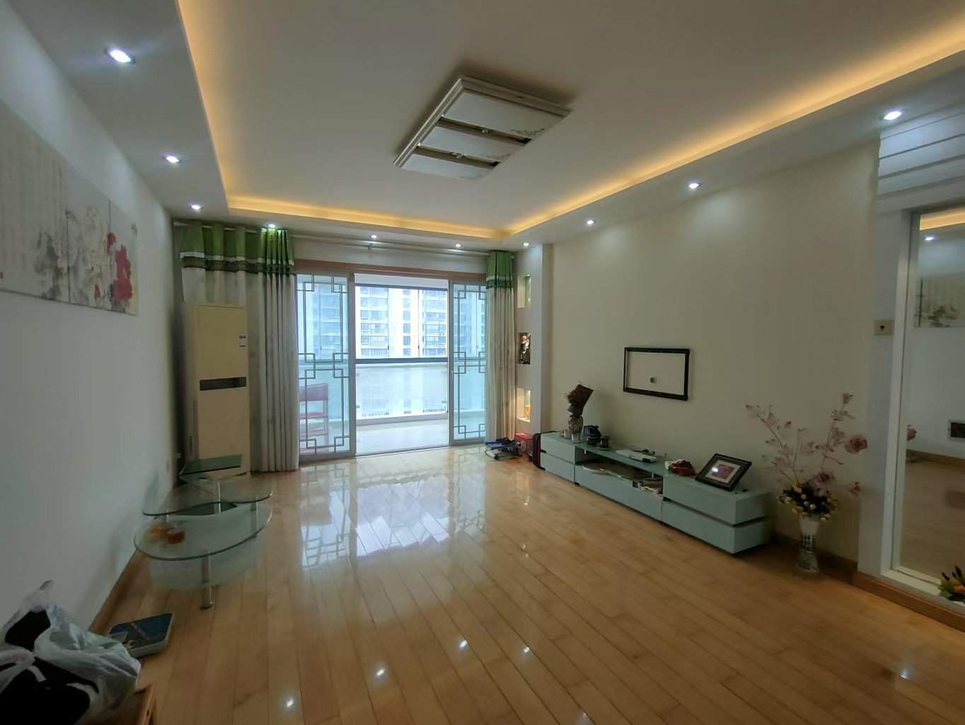 中南世纪城北区 3室2厅2卫 154m&sup2;