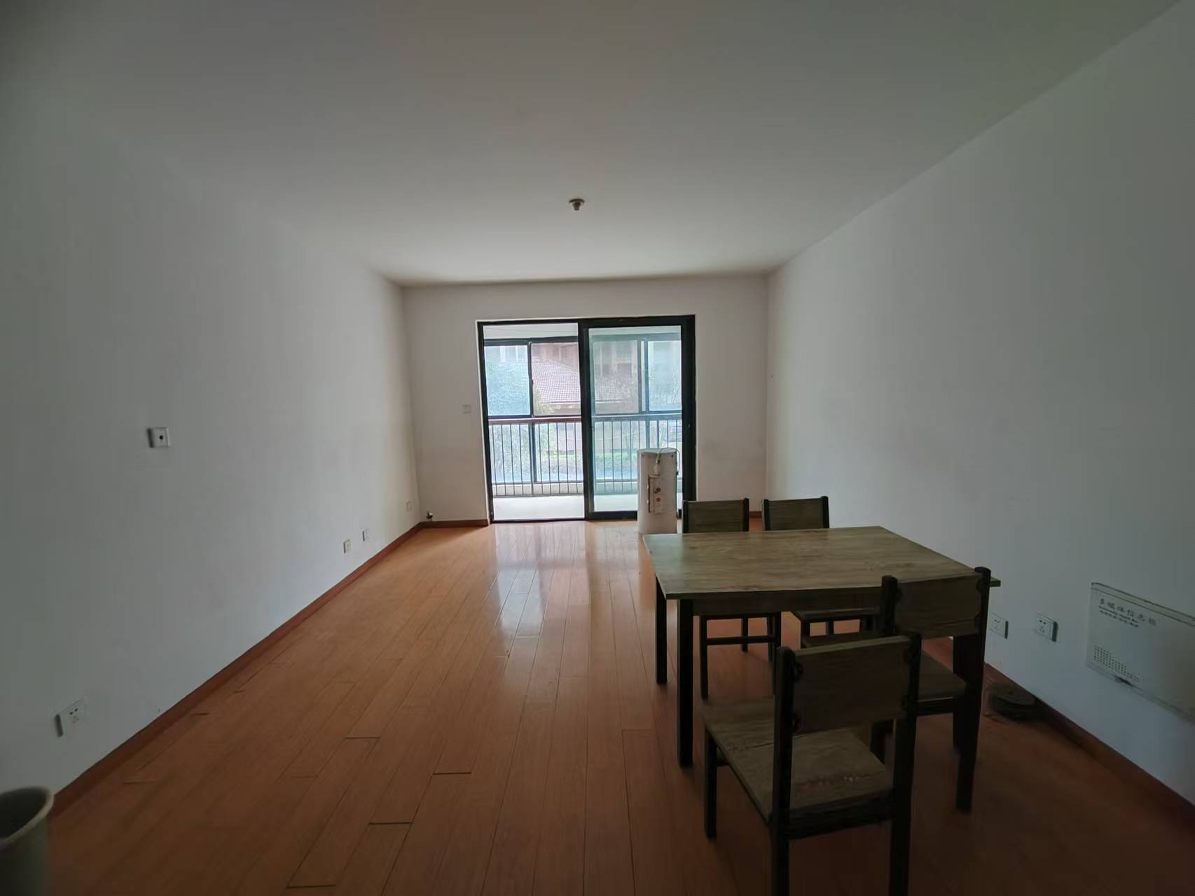朝阳花苑 3室1厅1卫 113m²