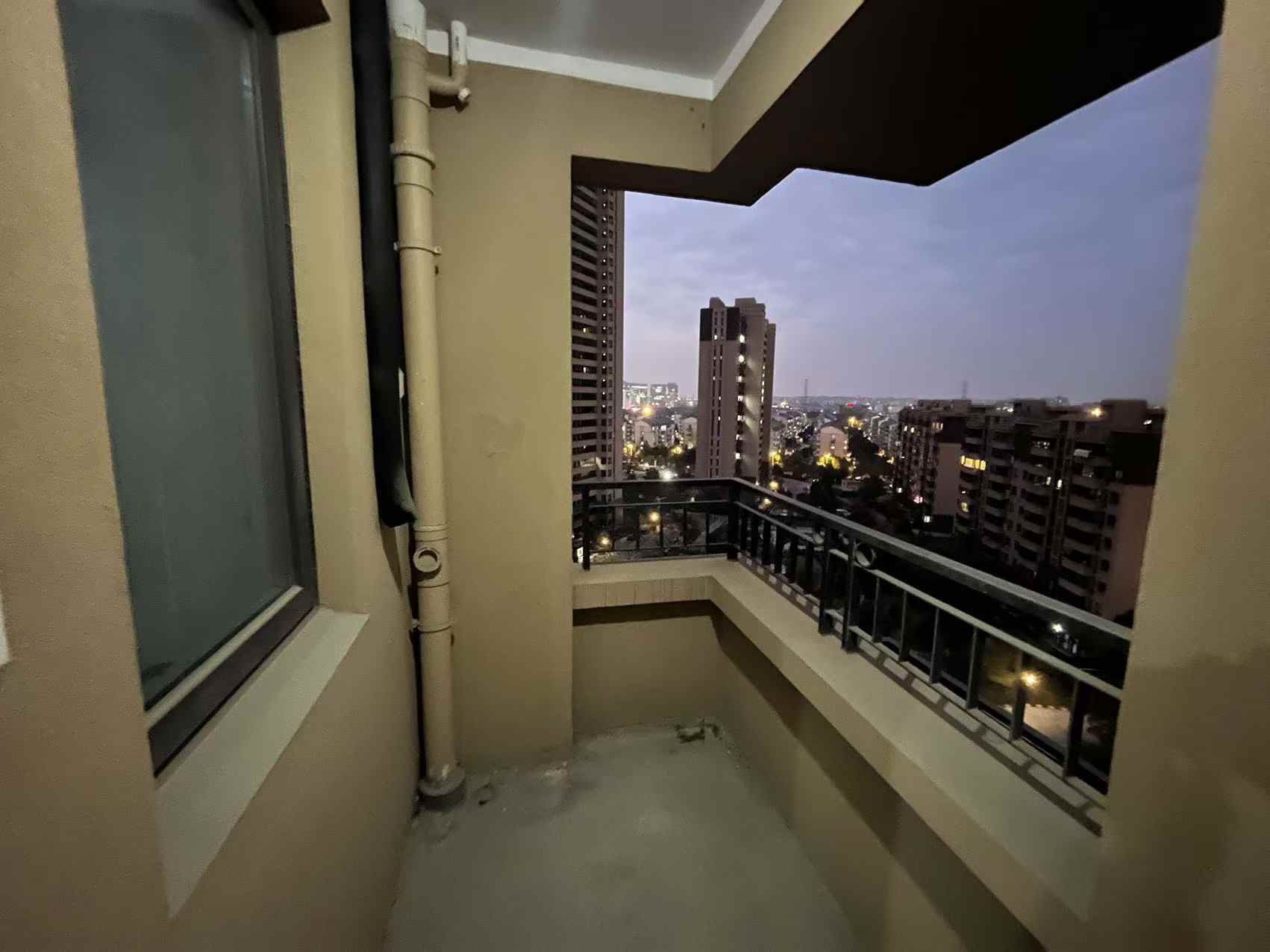 保利香槟国际 4室2厅2卫 144.6m&sup2;