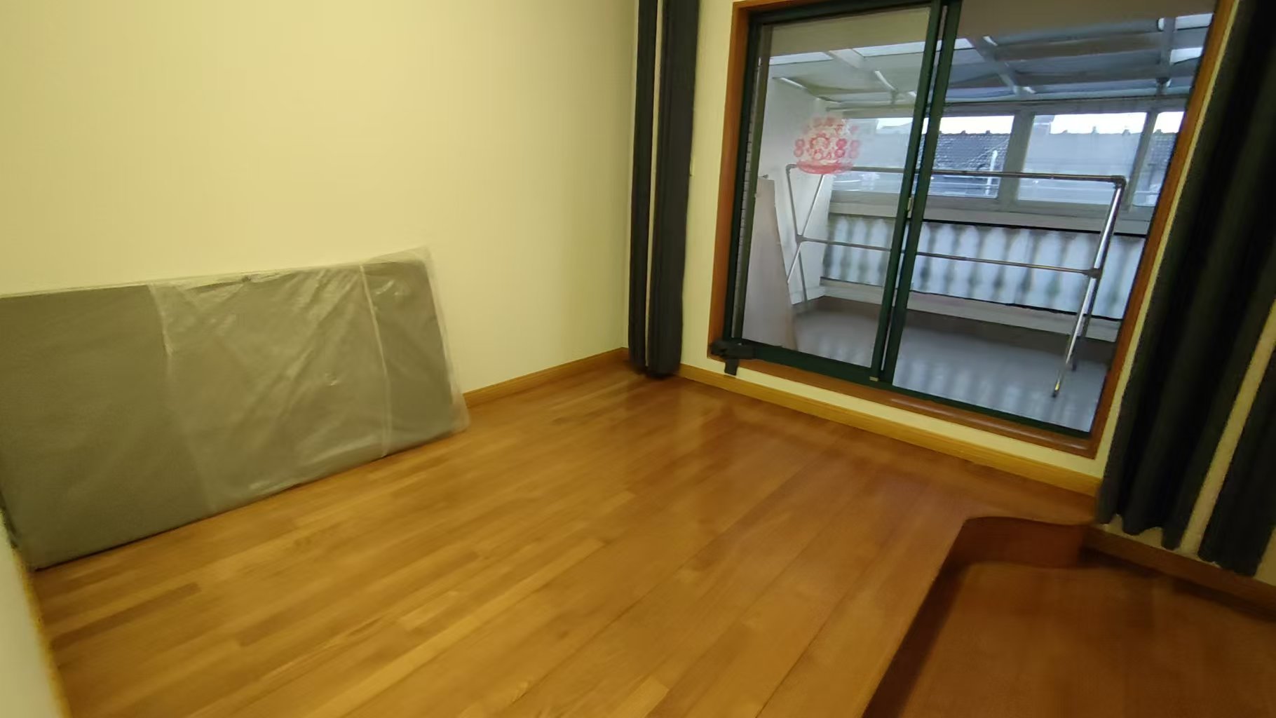 新建路新村(新建花苑) 5室2厅2卫 143m&sup2;