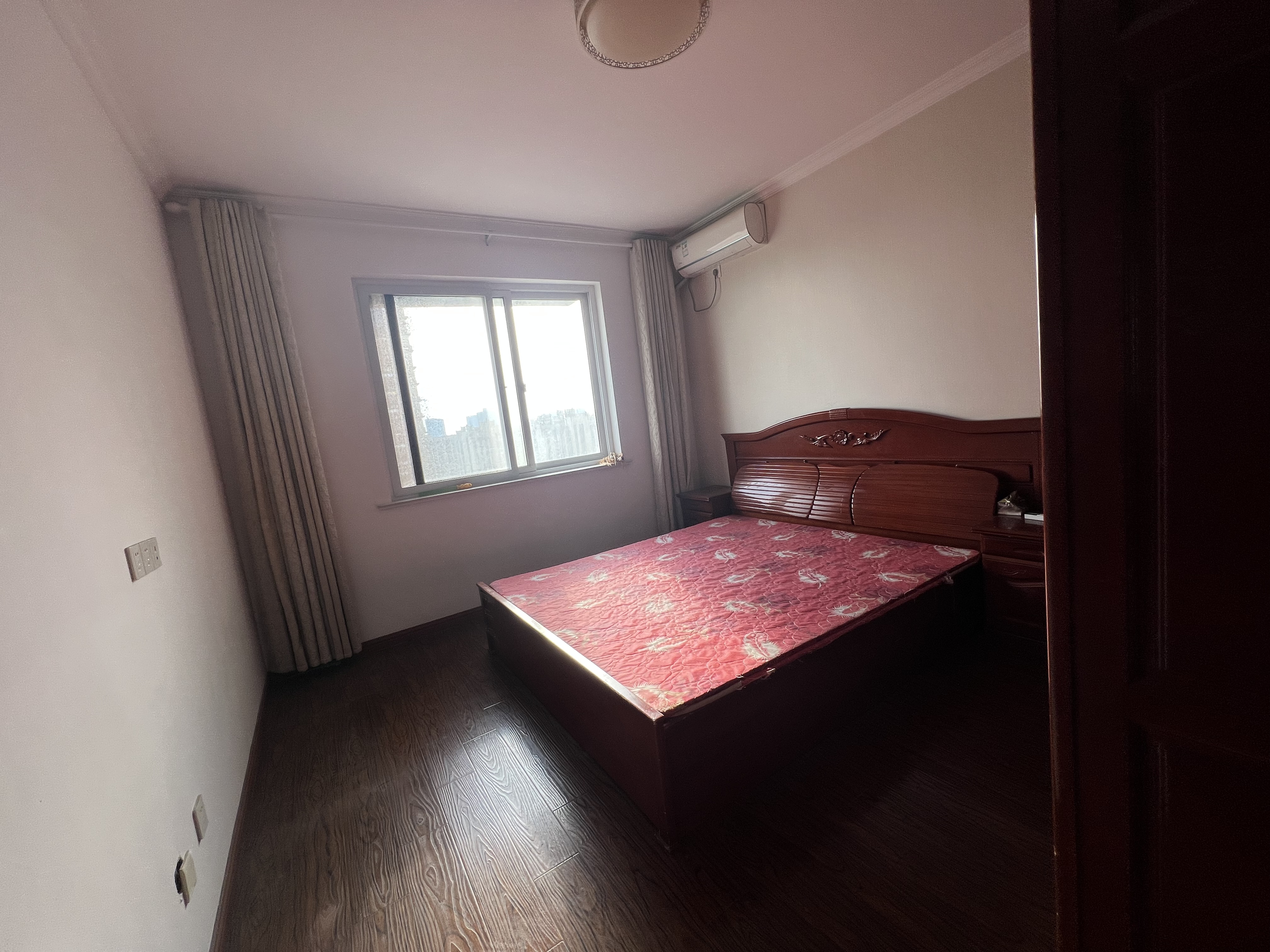 学士府 3室1厅1卫 110m&sup2;