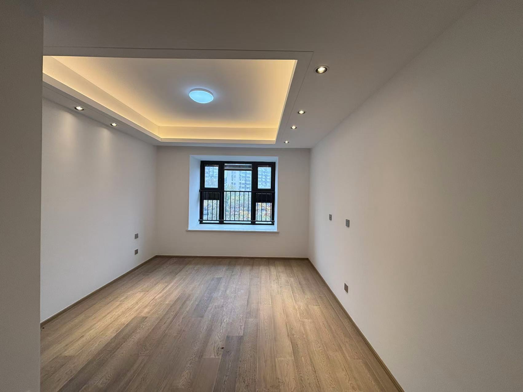 珑府 3室2厅2卫 126.9m&sup2;