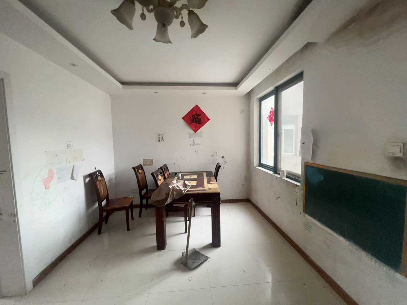 郭里园 2室1厅1卫 68m²