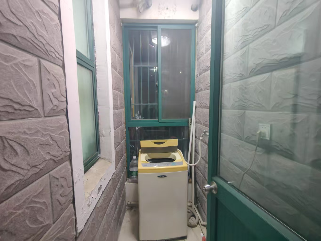 江海皇都私家花园 2室2厅1卫 98.00m&sup2;