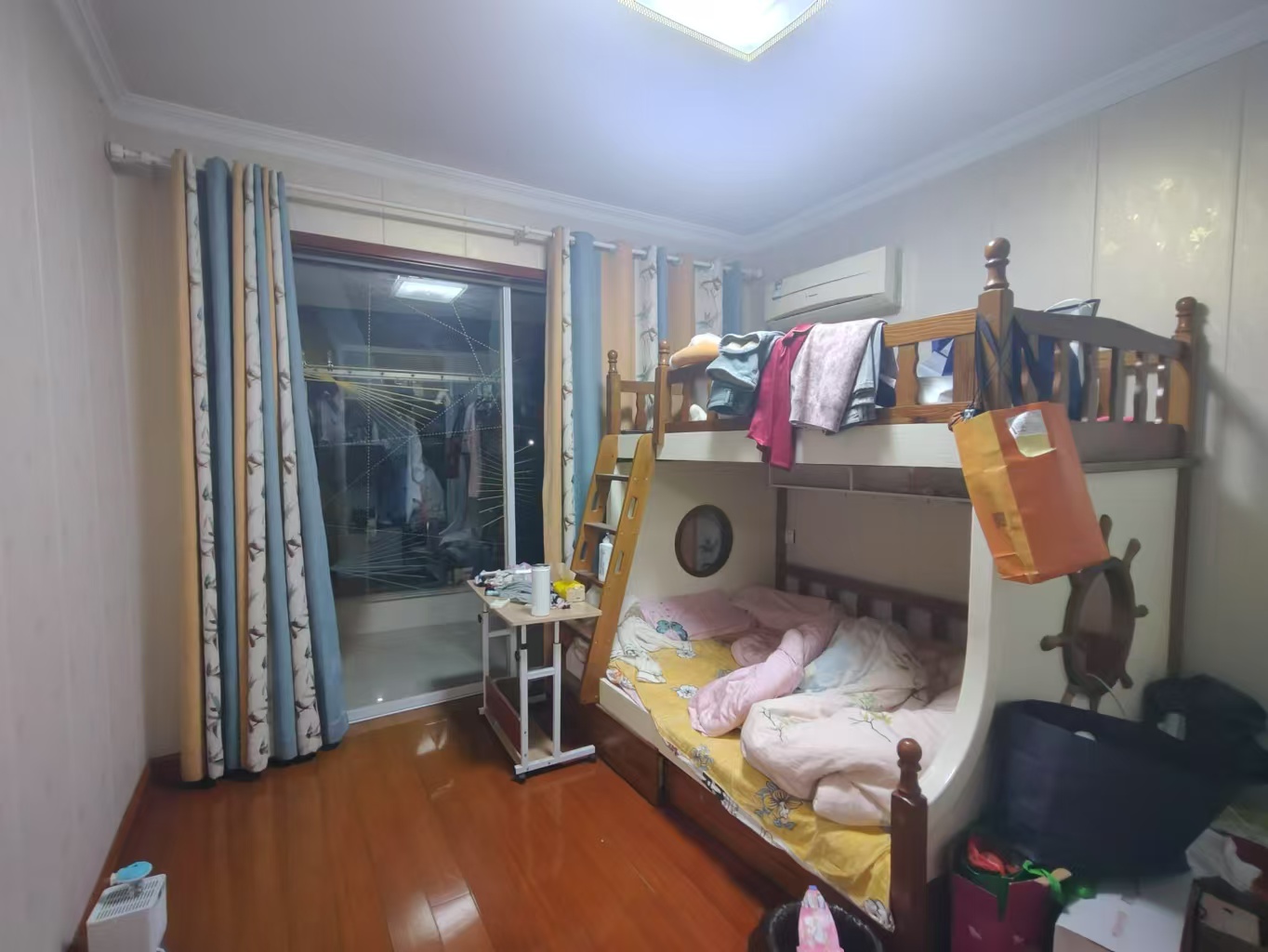 江海皇都私家花园 2室2厅1卫 98.00m&sup2;