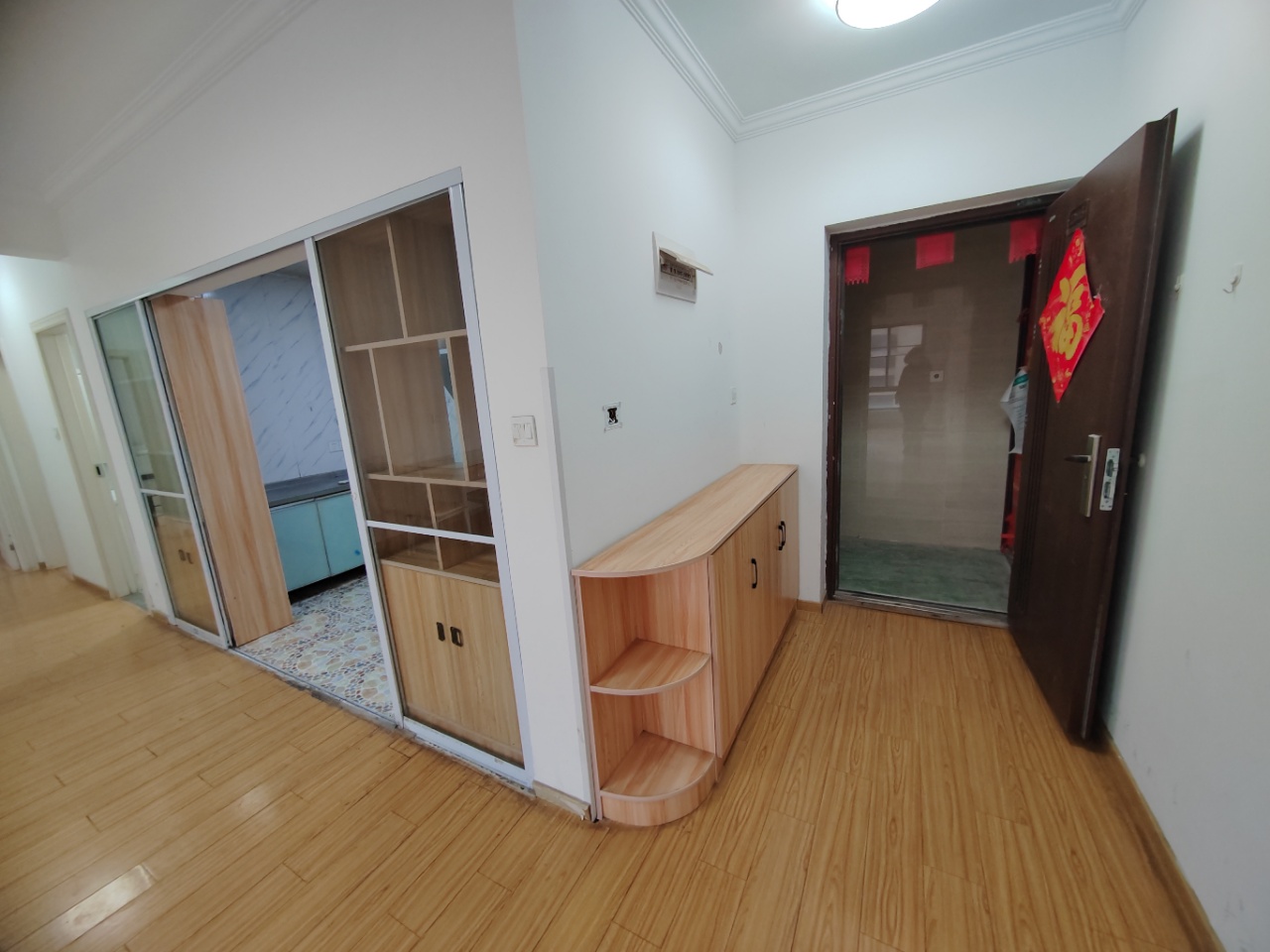 世茂新界 3室2厅1卫 88m²
