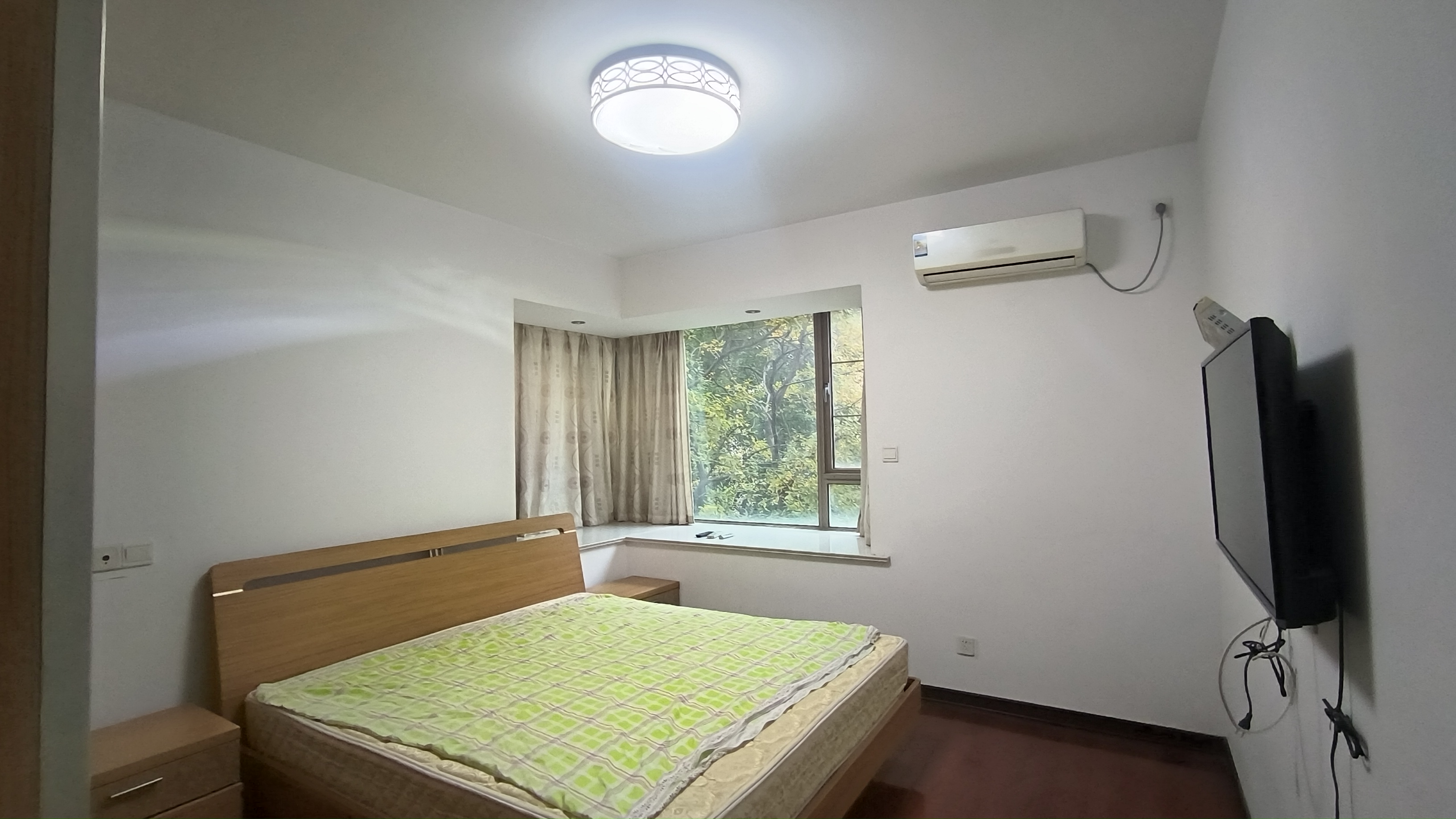 优山美地花园南区 3室2厅1卫 121.06m&sup2;