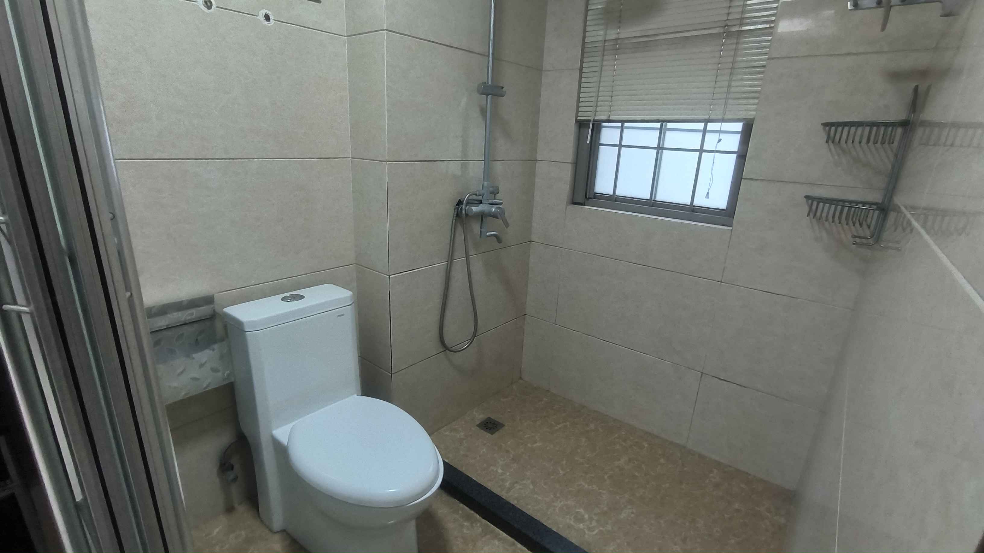 优山美地花园南区 3室2厅1卫 121.06m&sup2;