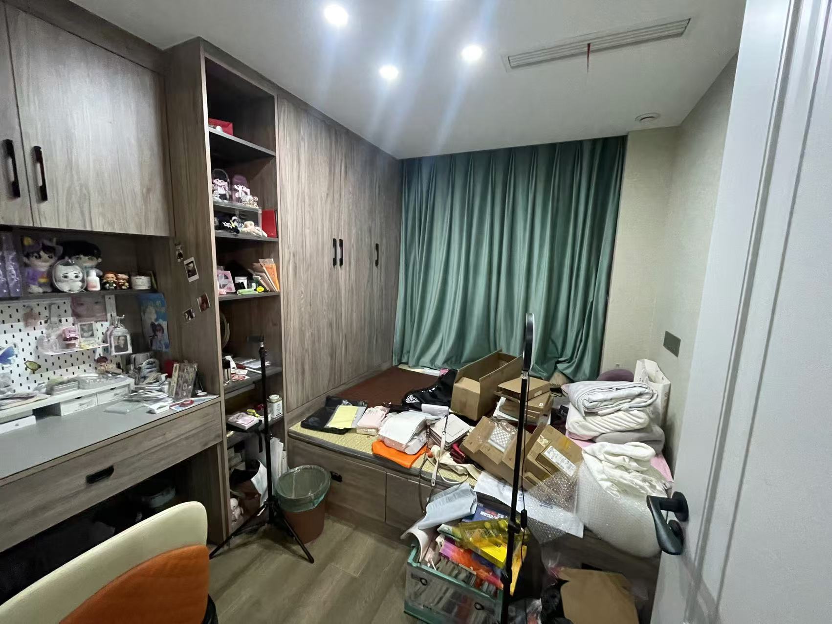 华强城四期 4室2厅2卫 142m&sup2;