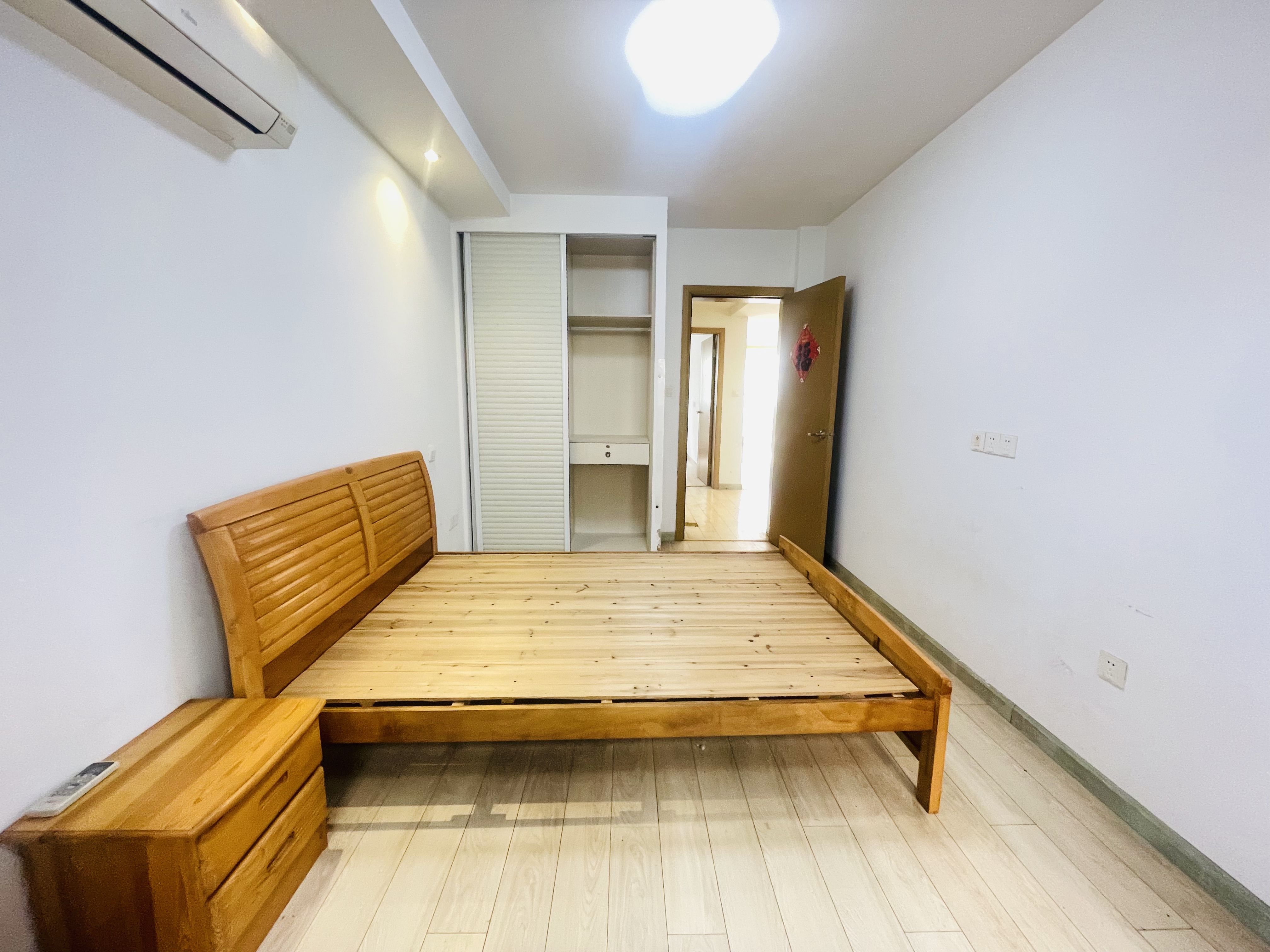 东晖花园 2室1厅1卫 92m&sup2;