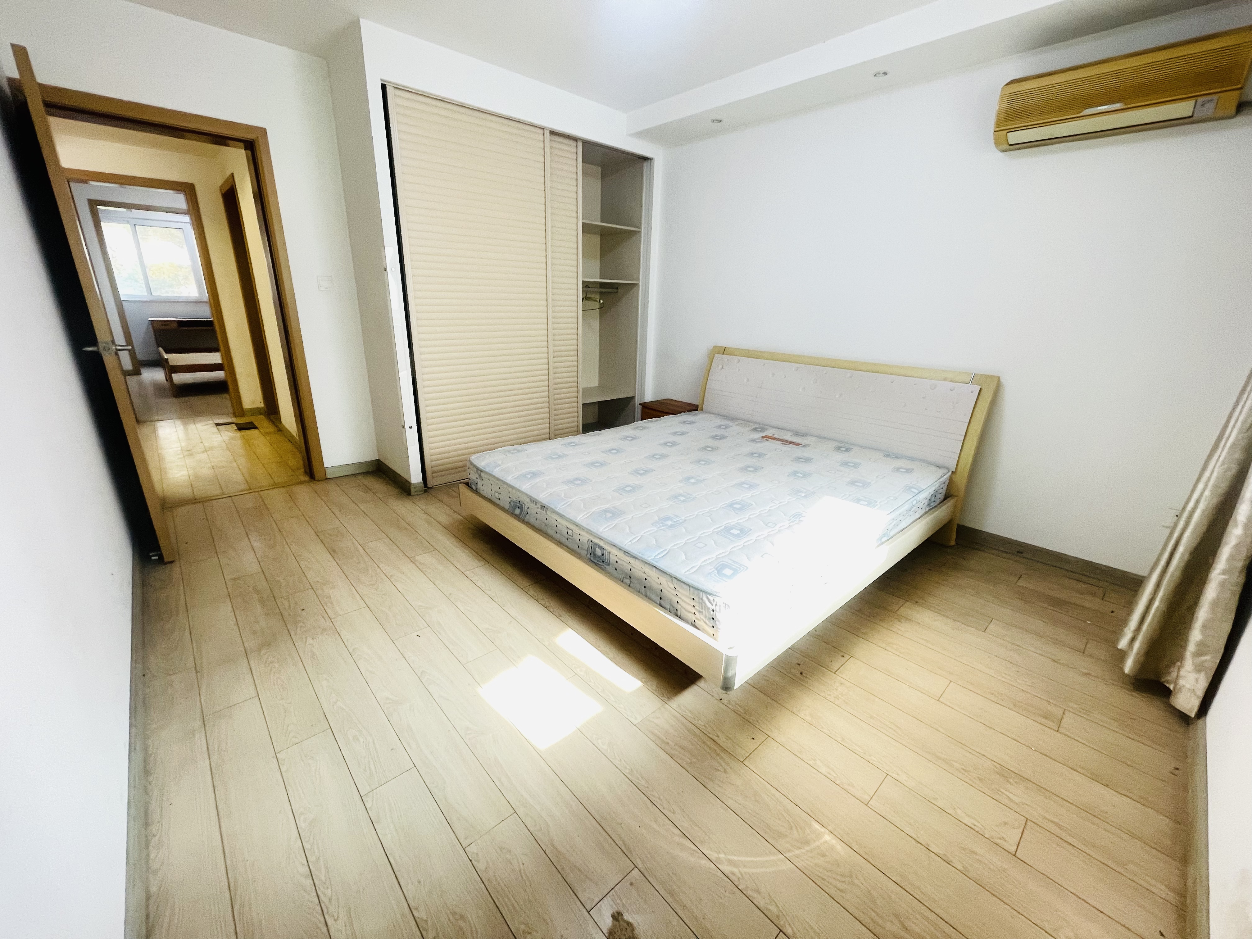 东晖花园 2室1厅1卫 92m&sup2;