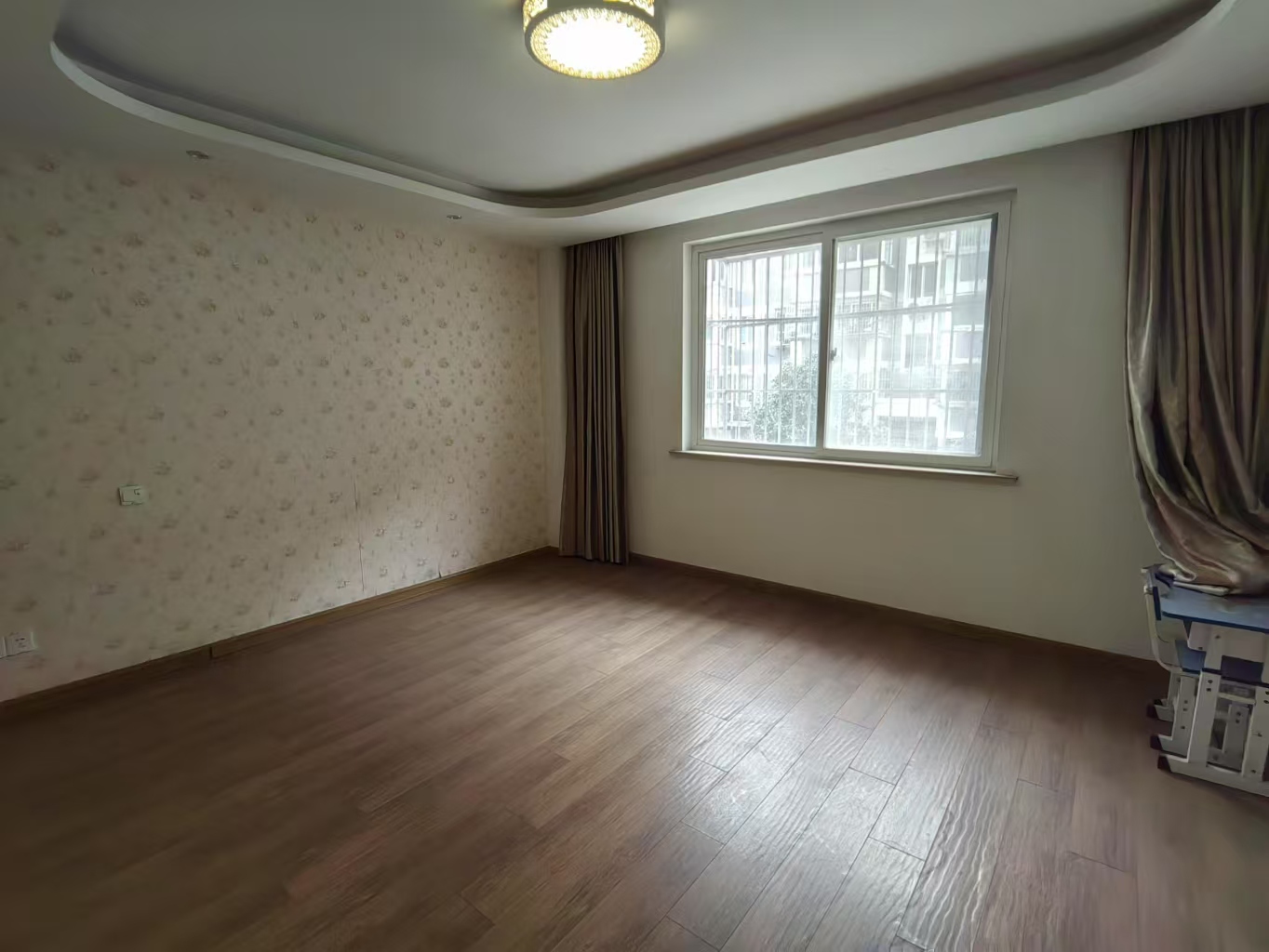 永和花苑 3室2厅1卫 118m&sup2;