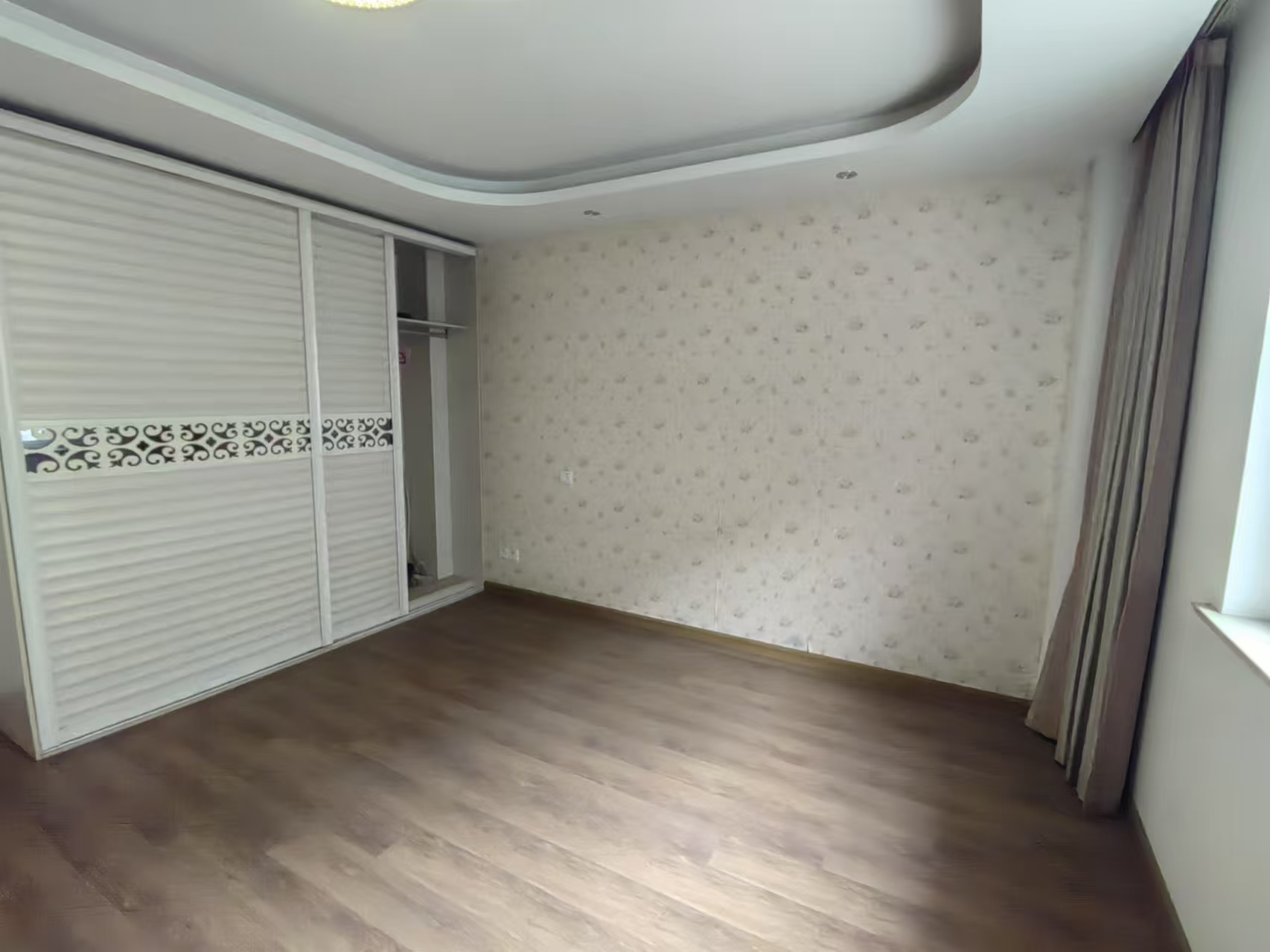 永和花苑 3室2厅1卫 118m&sup2;