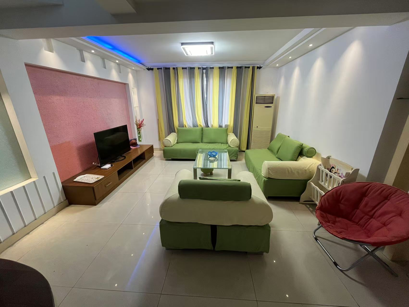 苏东花苑 4室3厅2卫 135.33m&sup2;