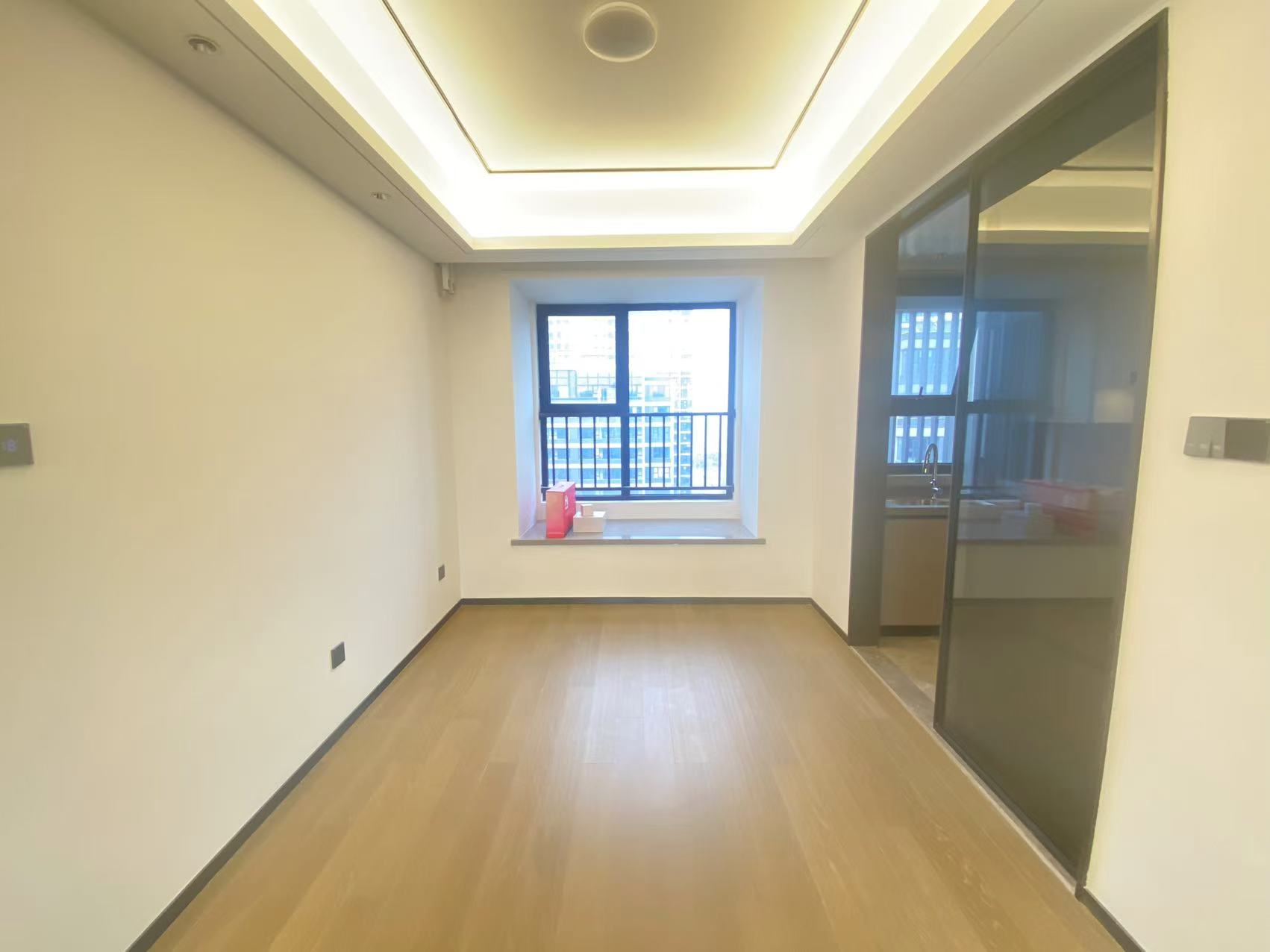 滨江道静园 4室2厅2卫 143m²