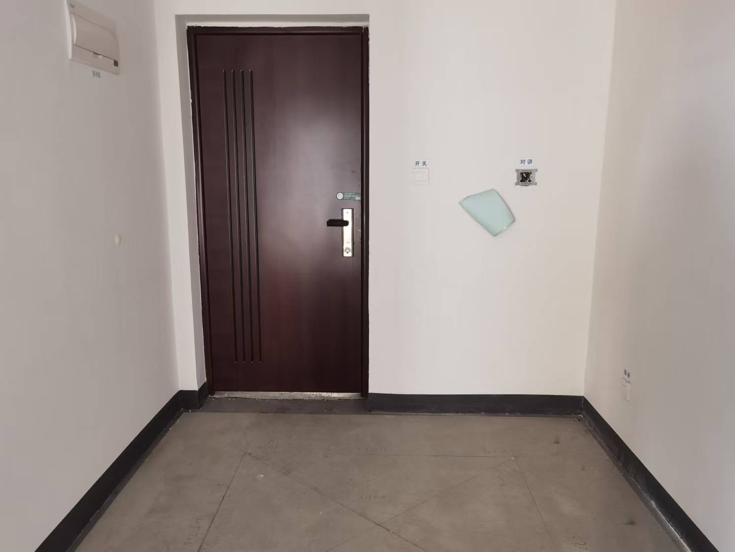 世茂新界 3室2厅1卫 90m²