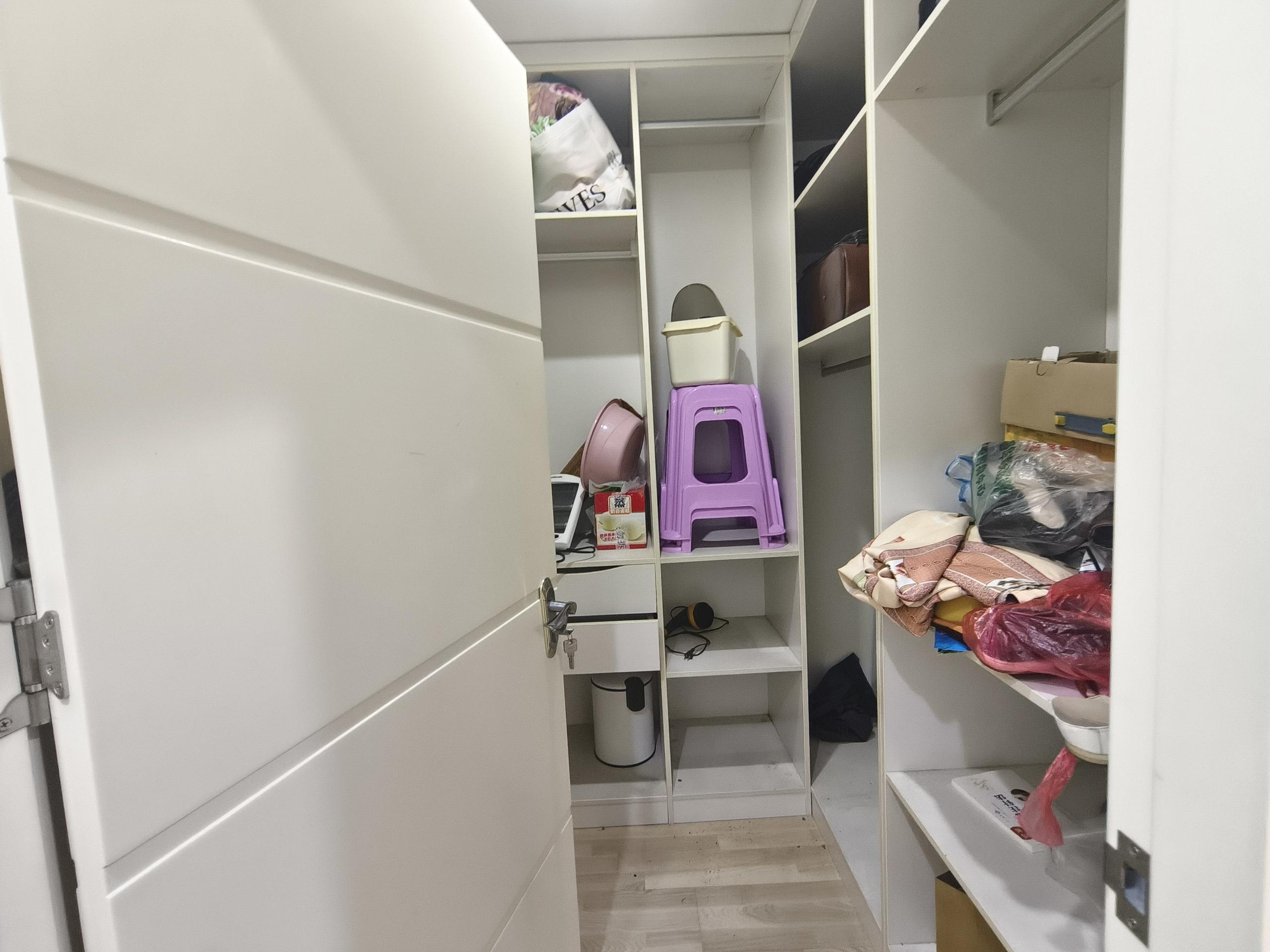 盛和花半里 4室2厅2卫 178m&sup2;
