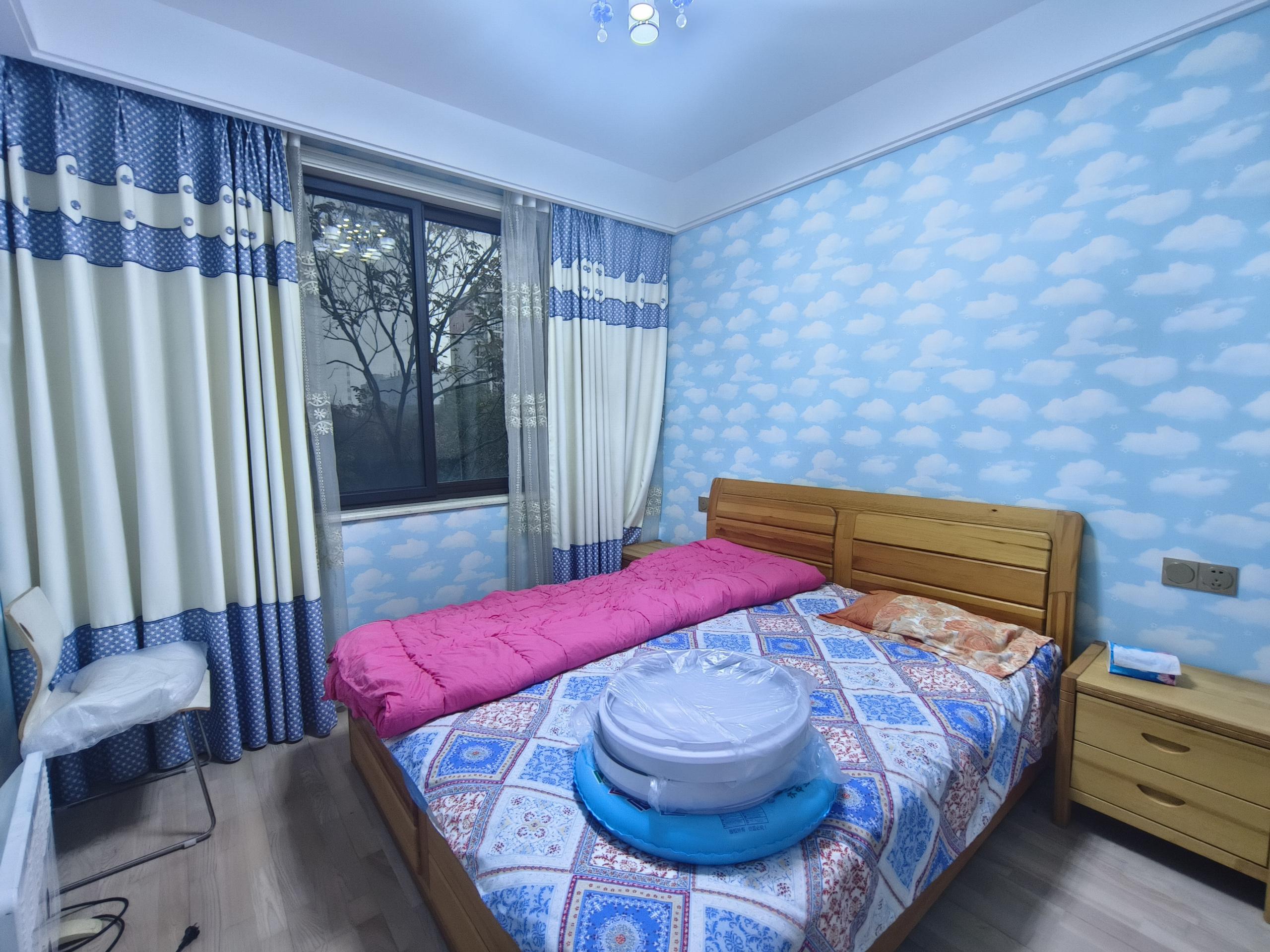 盛和花半里 4室2厅2卫 178m&sup2;