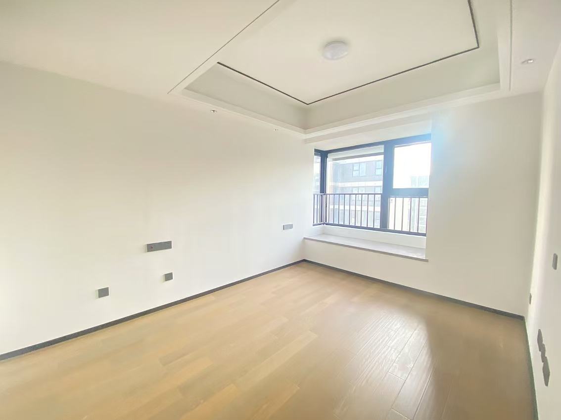 滨江道静园 3室2厅2卫 117m&sup2;