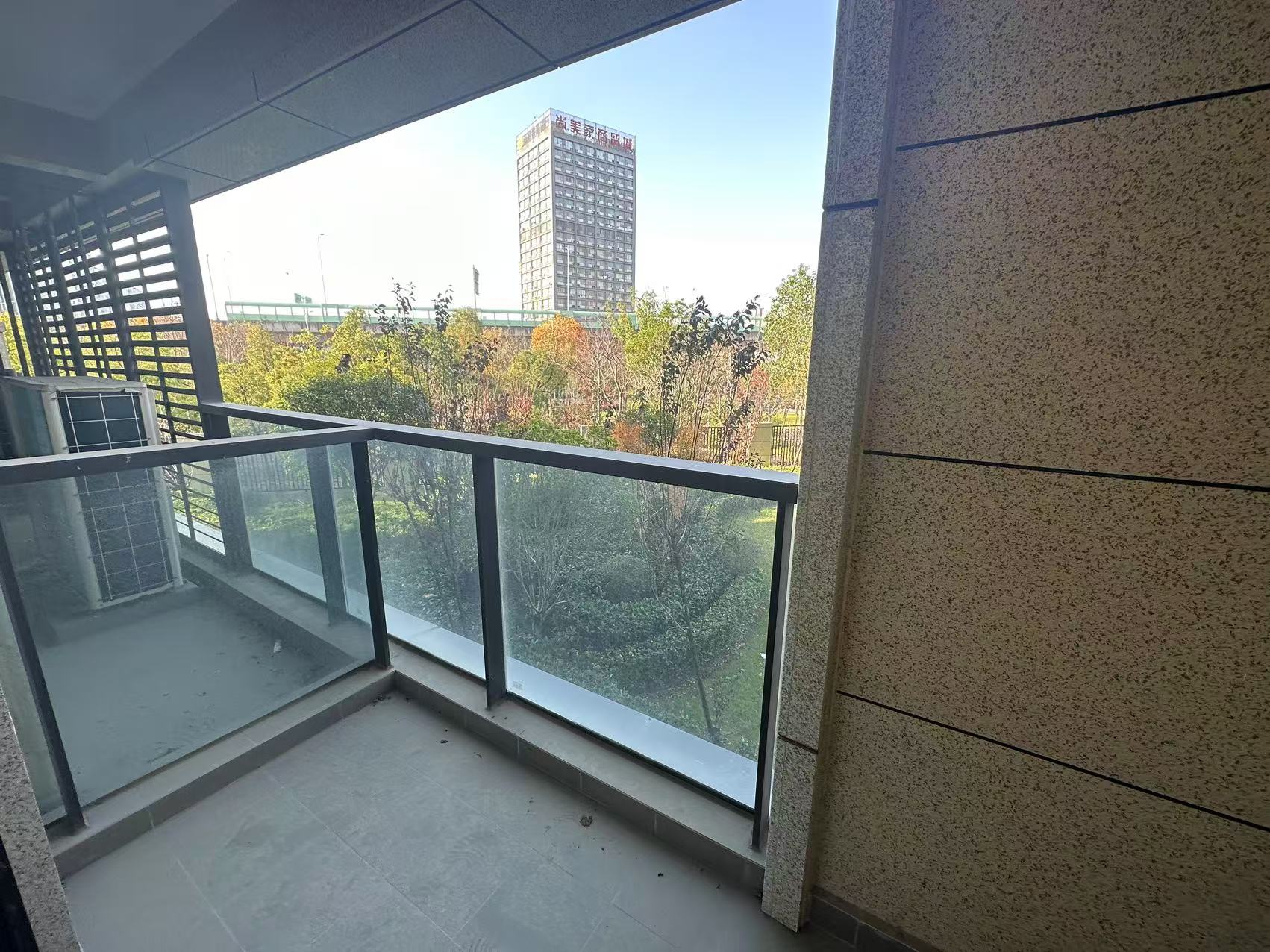 绿城沁园 4室2厅2卫 143m&sup2;