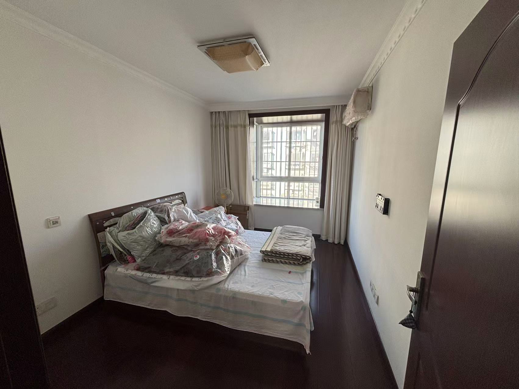 盛和永兴花苑 4室2厅1卫 150.00m&sup2;