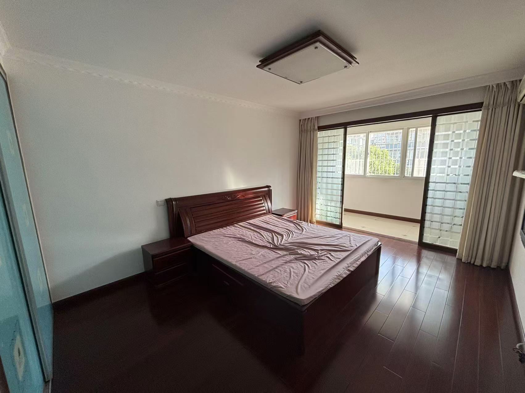 盛和永兴花苑 4室2厅1卫 150.00m&sup2;