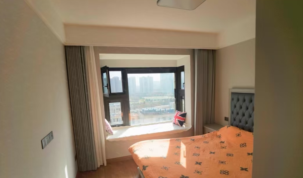 春风南岸东园 4室2厅2卫 136.00m²