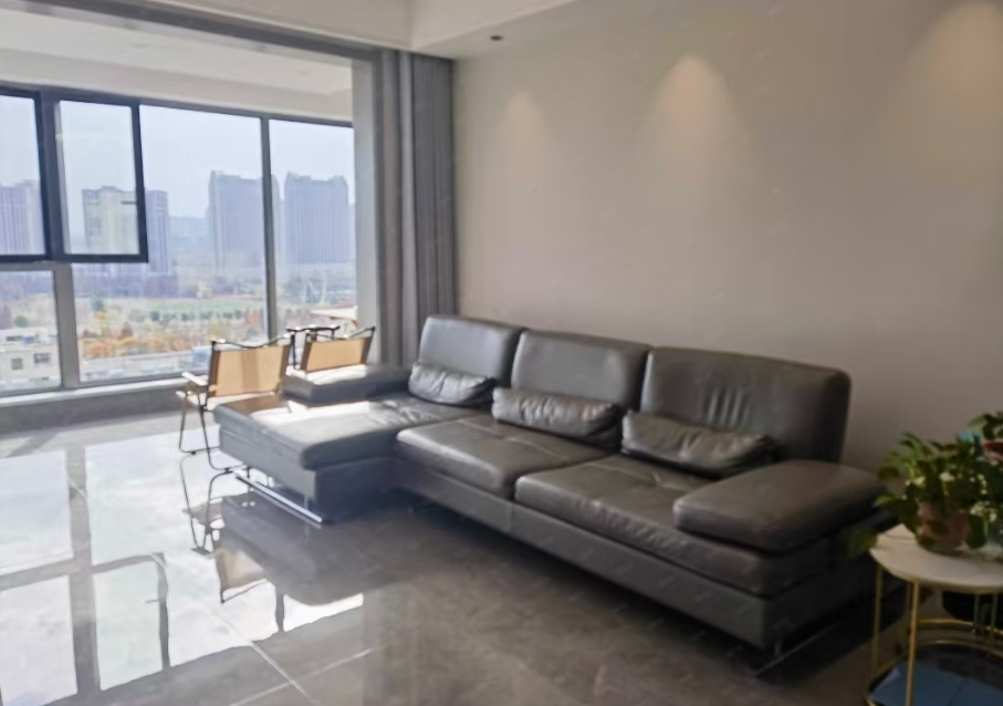 春风南岸东园 4室2厅2卫 136.00m²